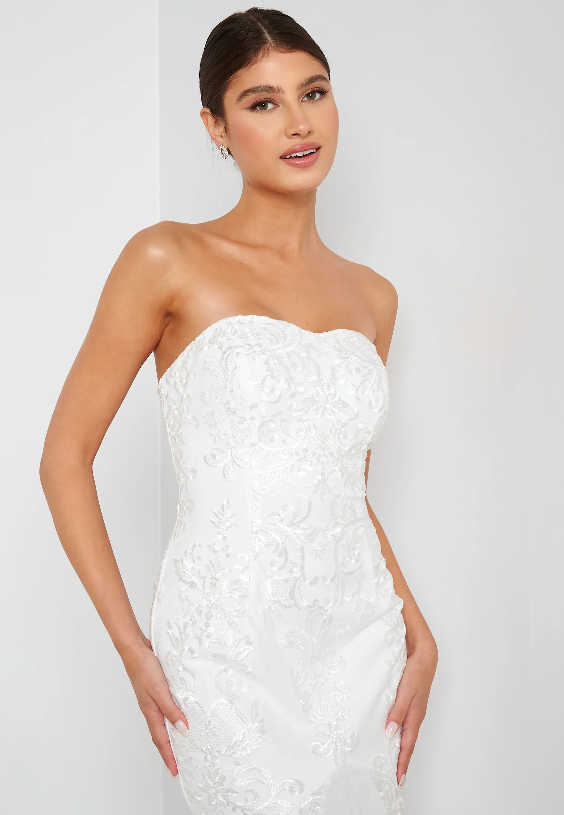 Ellionora Wedding Gown - Image 3