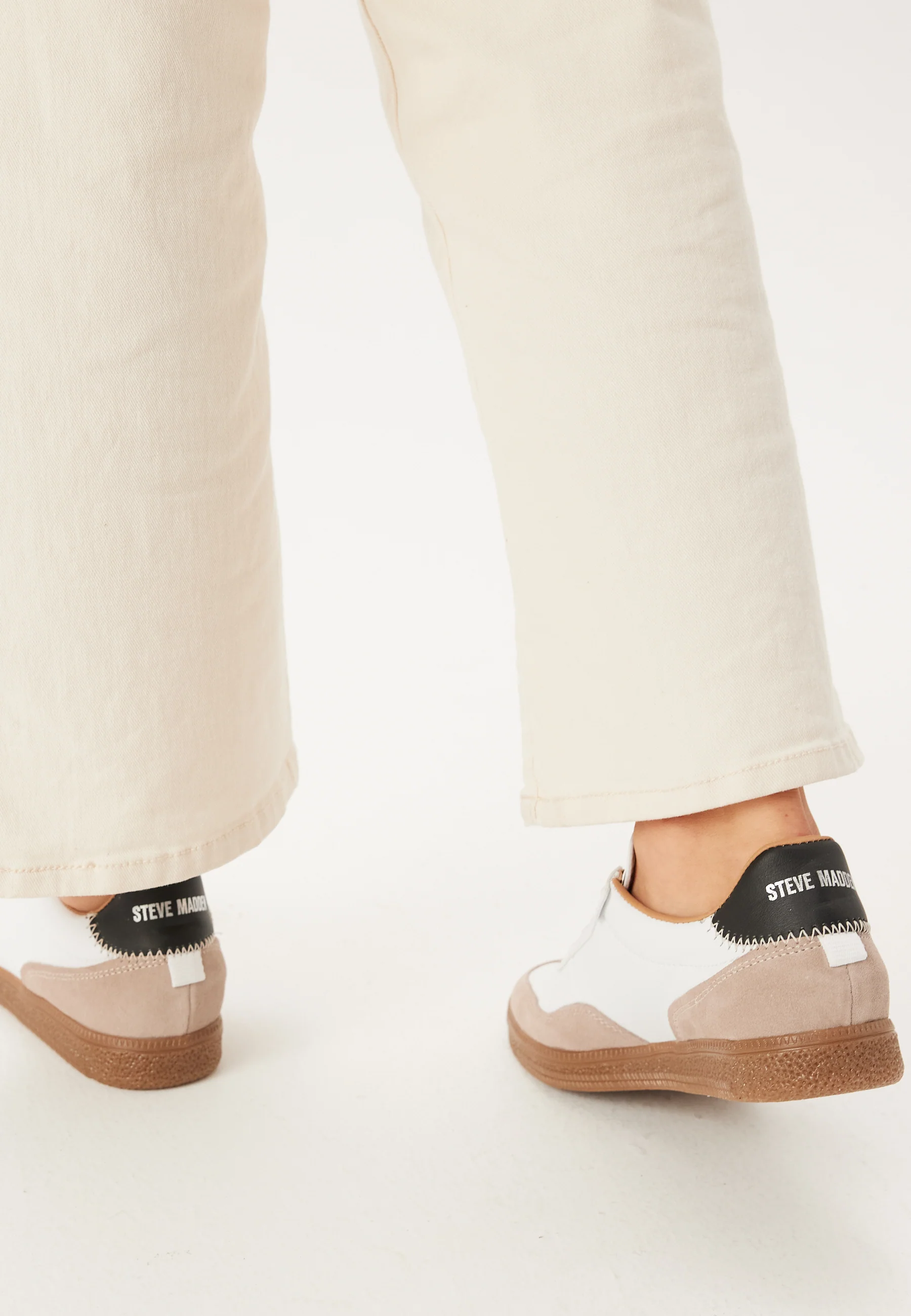 Emporia Sneaker - Image 2