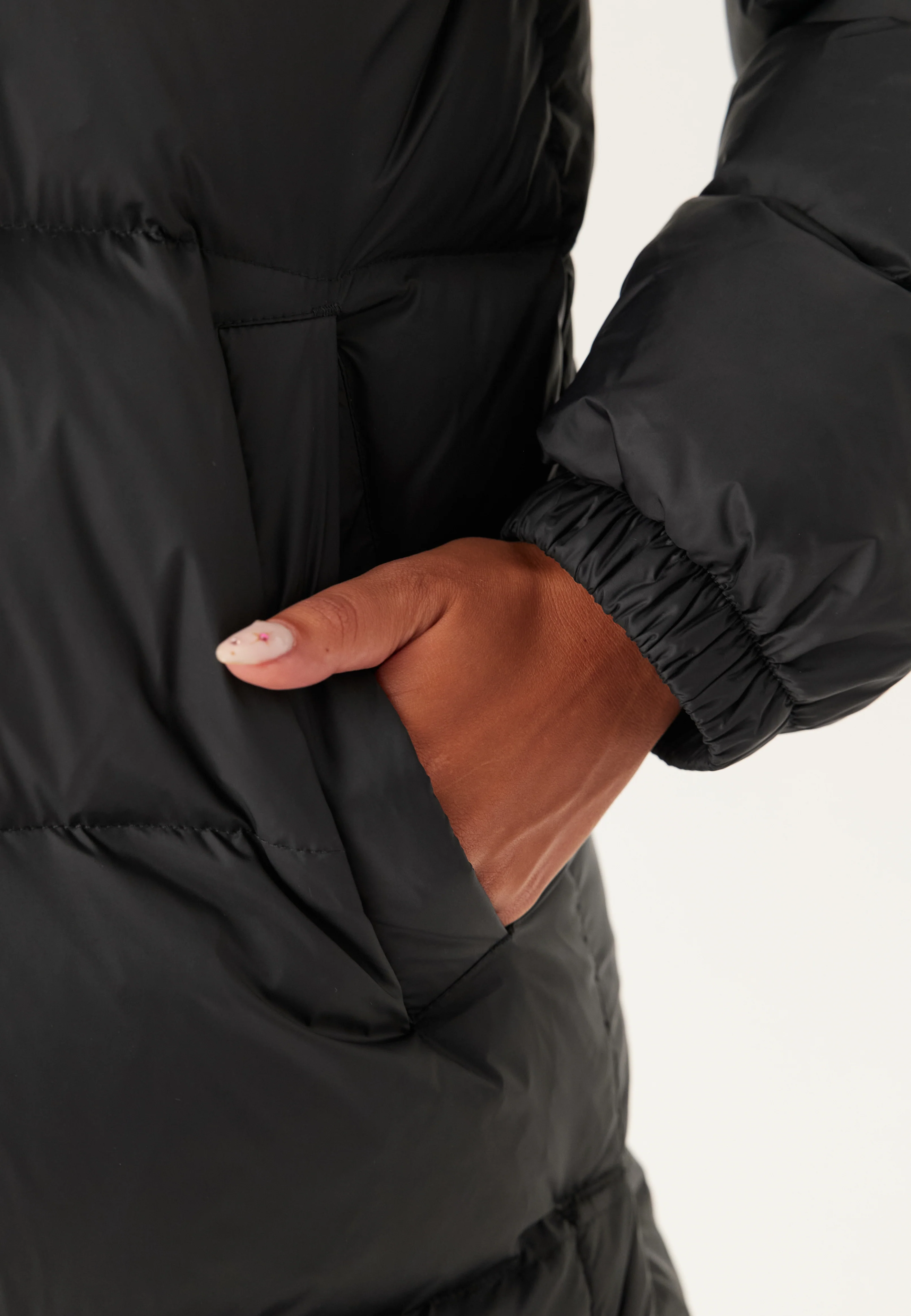 Essential Midweight Long Puffer - Image 8