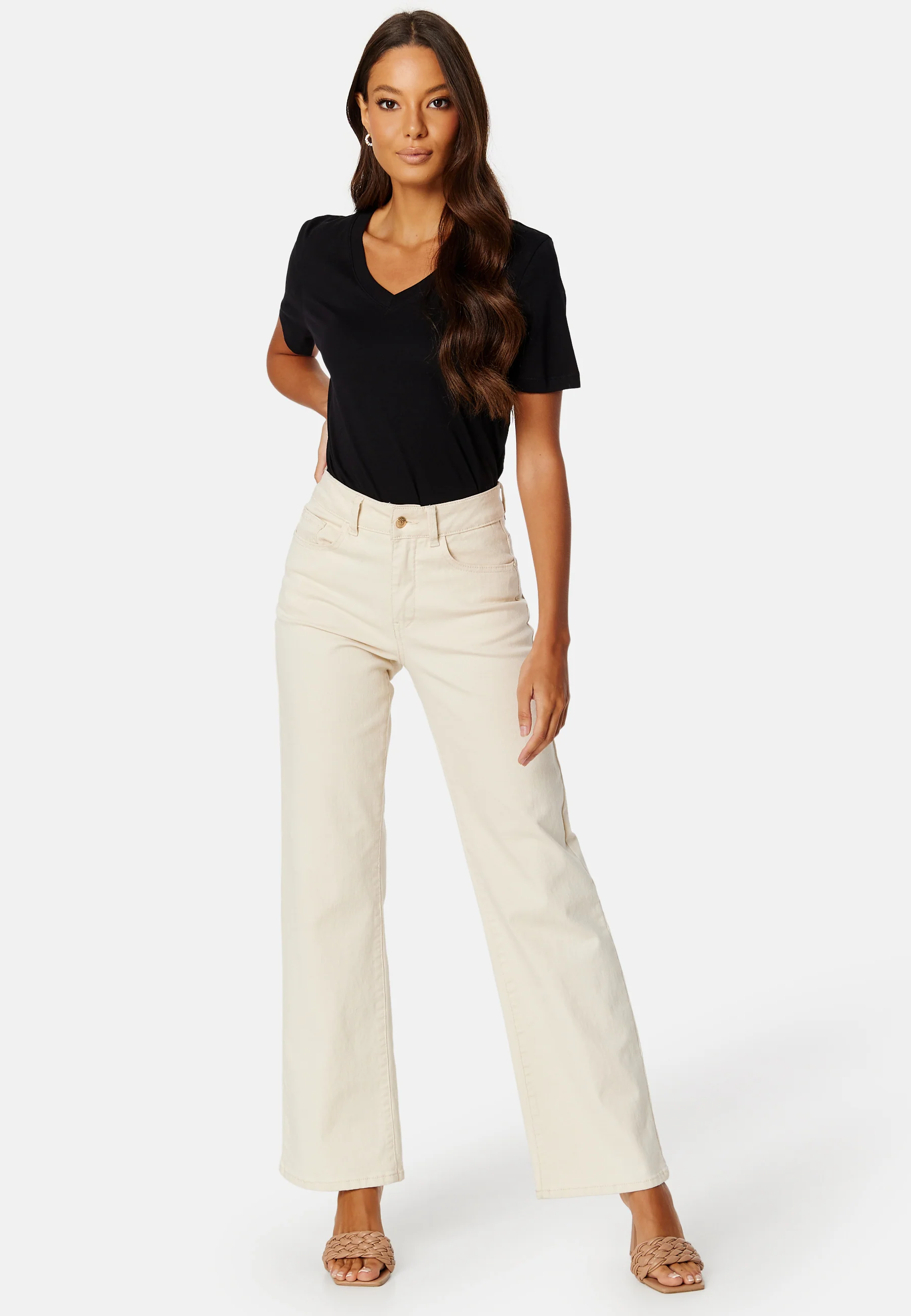 Essential SS V-Neck Tee - Image 2