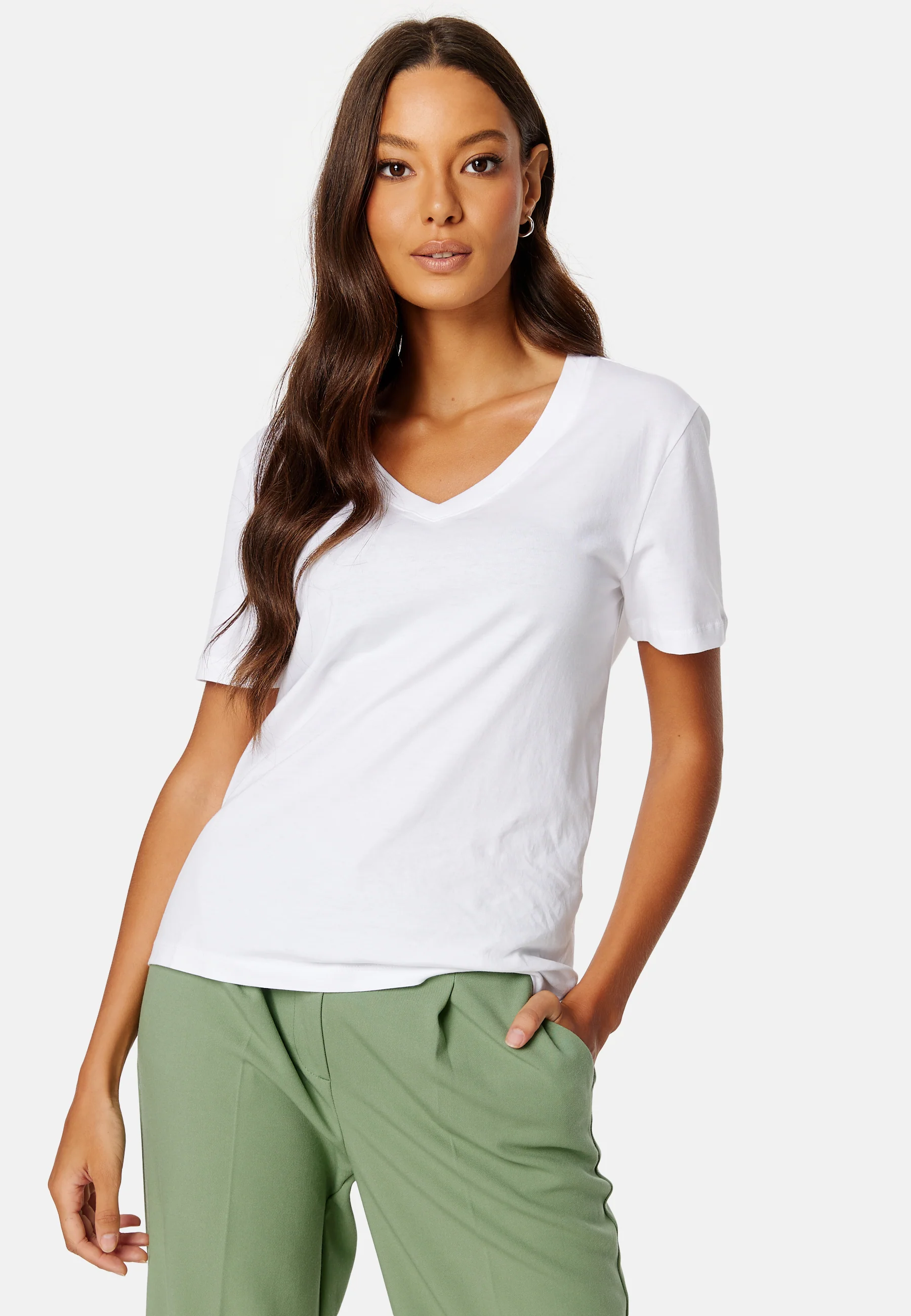 Essential SS V-Neck Tee - Image 4