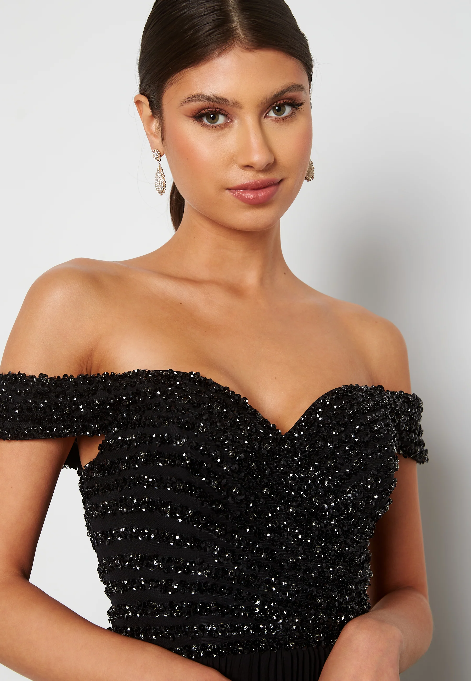 Evening Dress With Pleated Skirt - Image 4