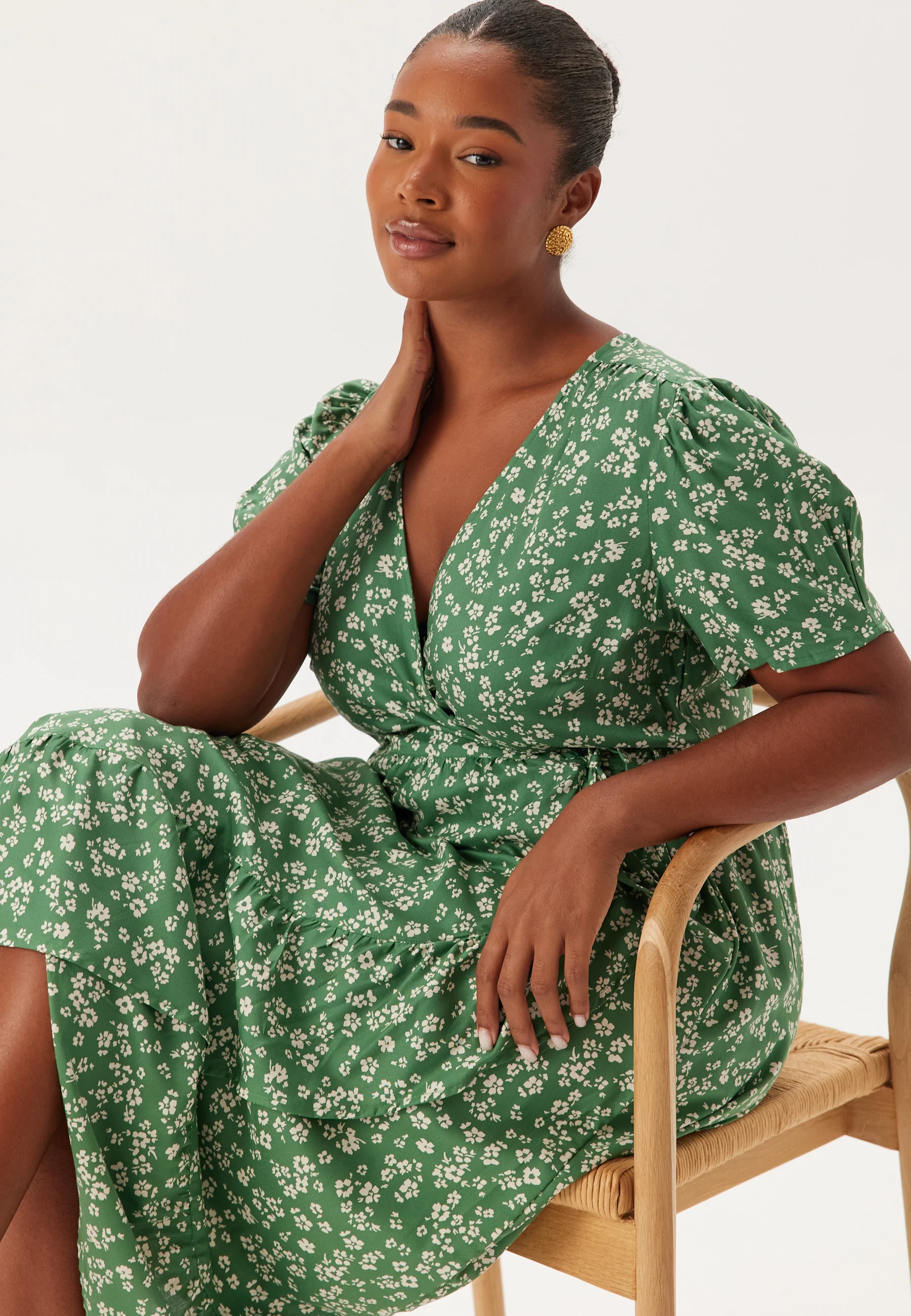Evie Puff Sleeve Midi Wrap Dress - Image 8
