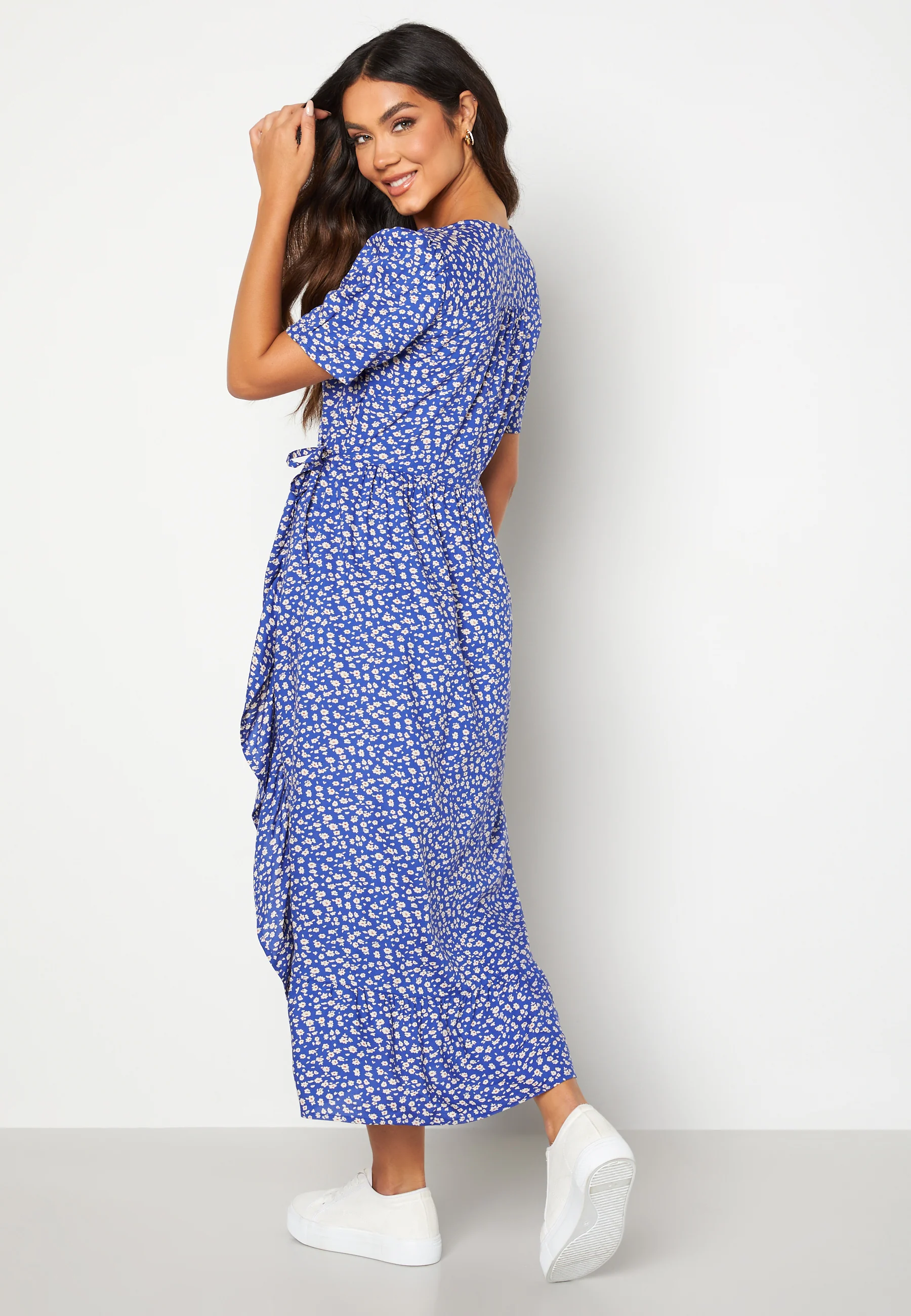 Evie puff sleeve wrap dress - Image 3