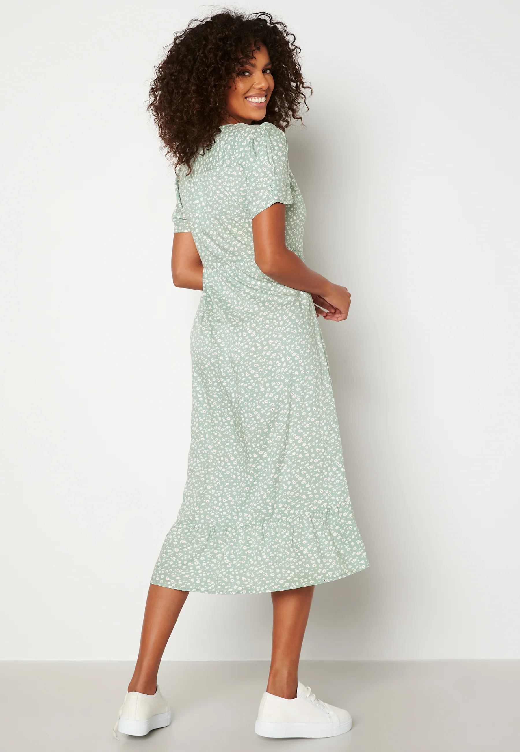 Evie puff sleeve wrap dress - Image 2