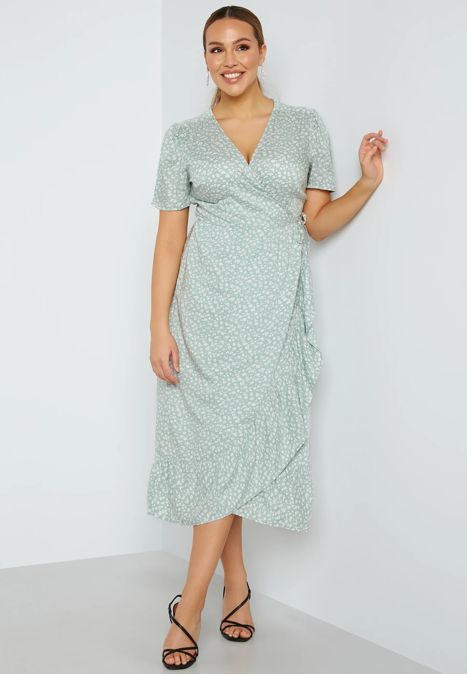 Evie puff sleeve wrap dress - Image 5
