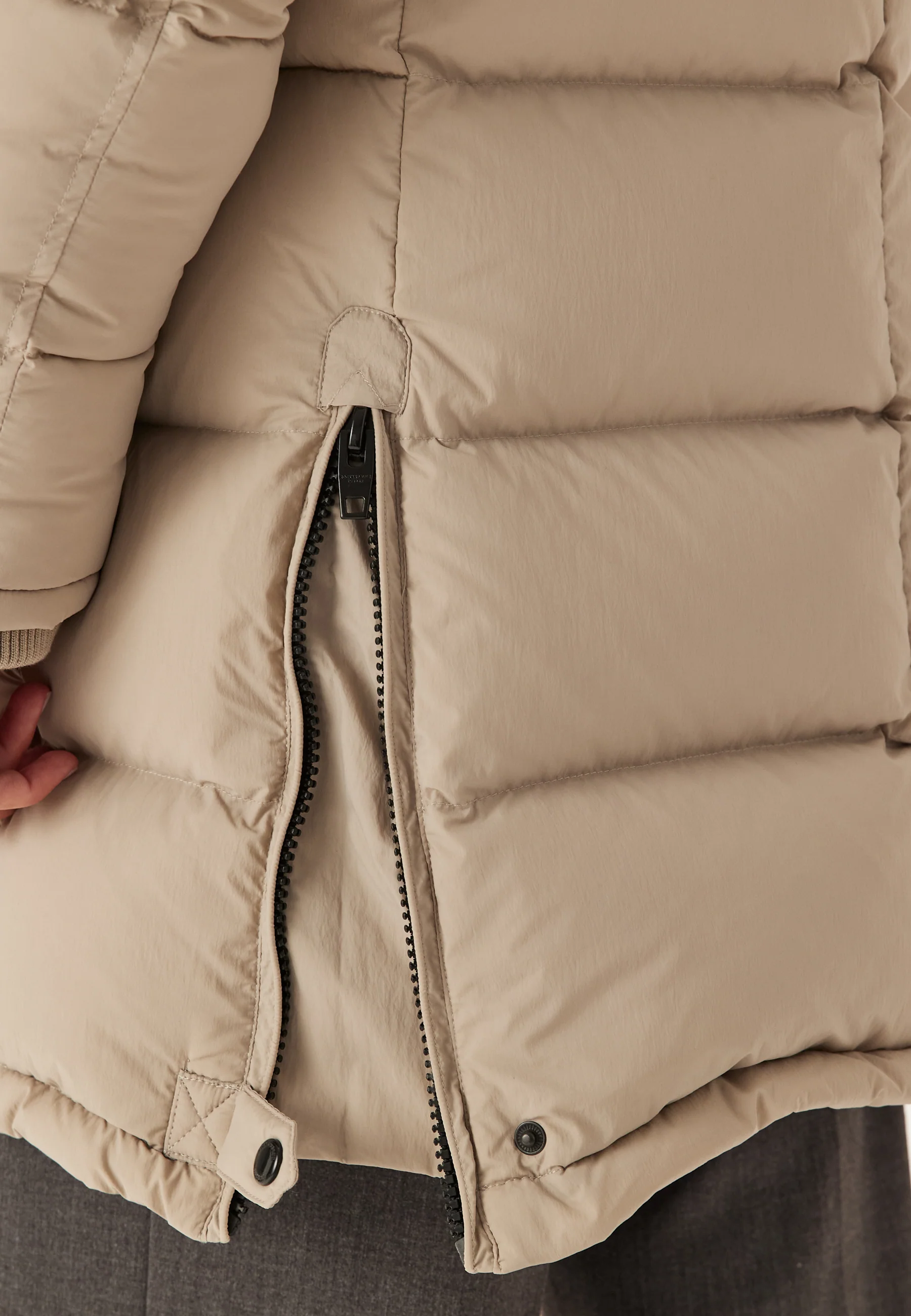 Falcon Mid Jacket - Image 5