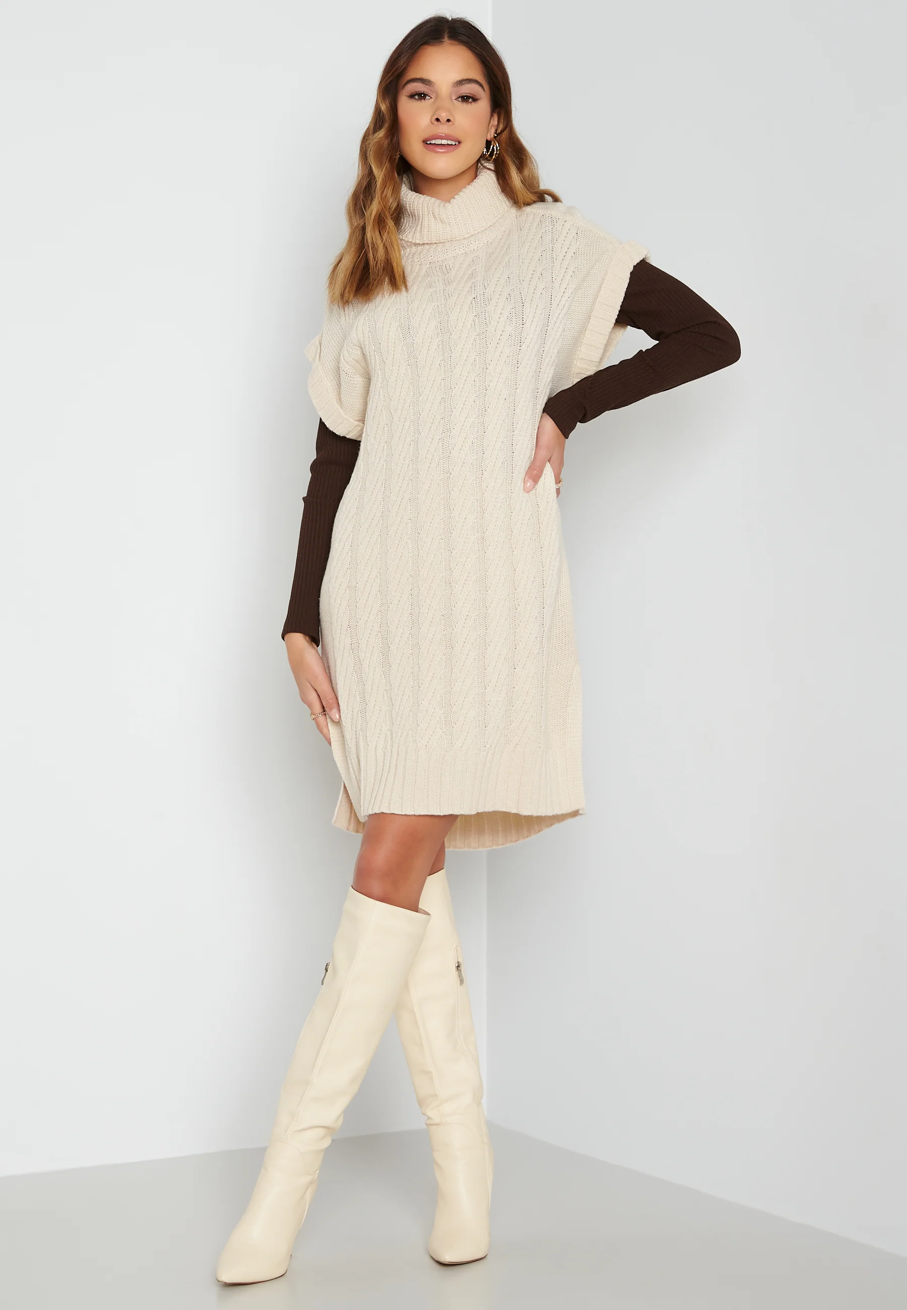 Fara Roll Neck Cable Vest - Image 2
