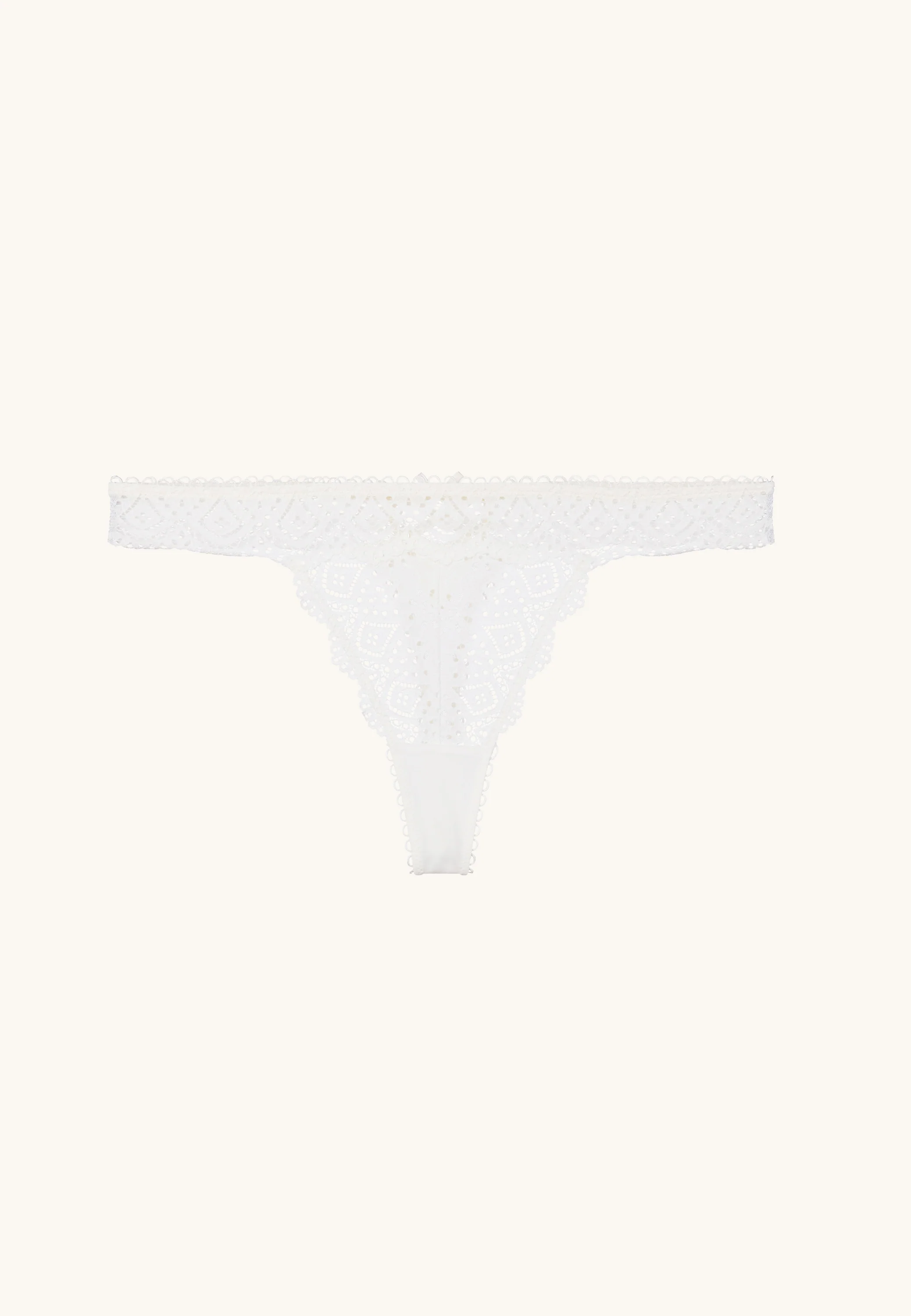 Farah Thong - Image 5