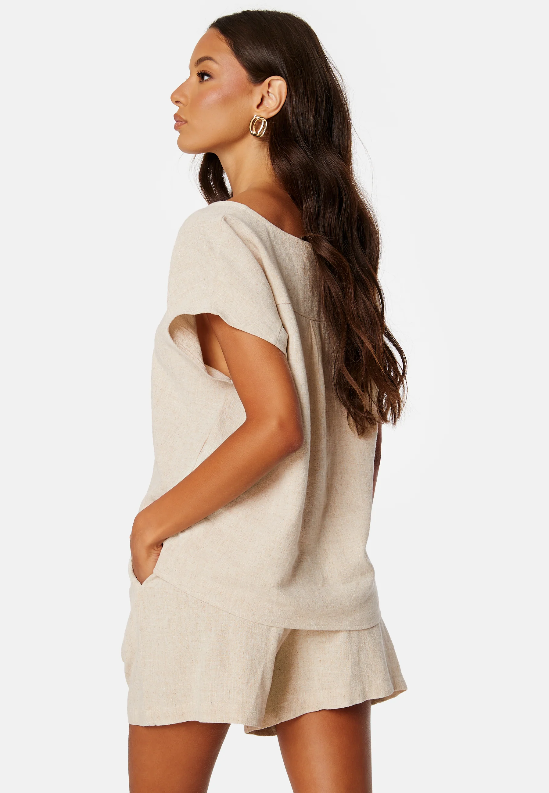 Filia V-Neck Capsleeve Top - Image 5