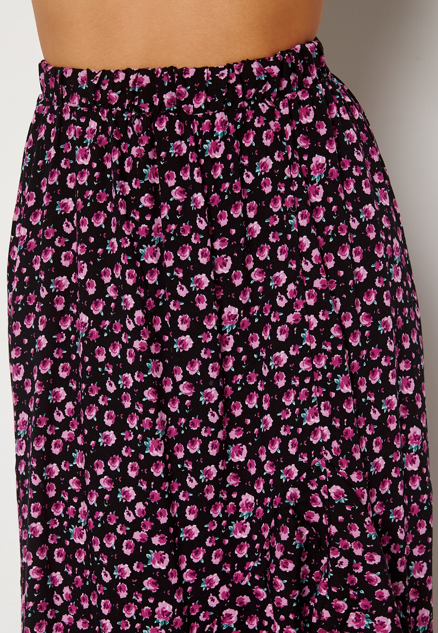 Flonce Midi Skirt - Image 4