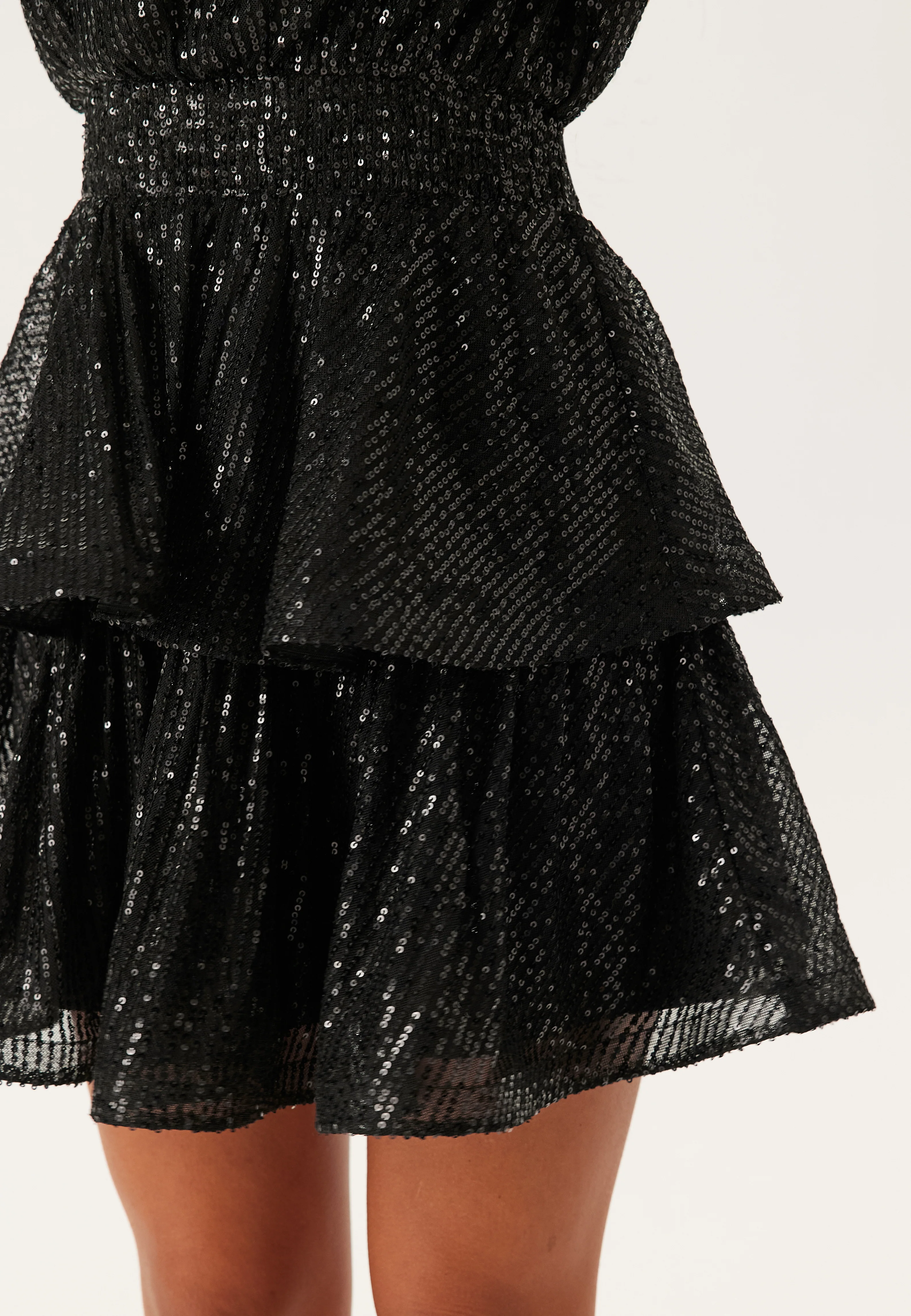 Flounce Balloon Sleeve Sequin Dress - Image 5