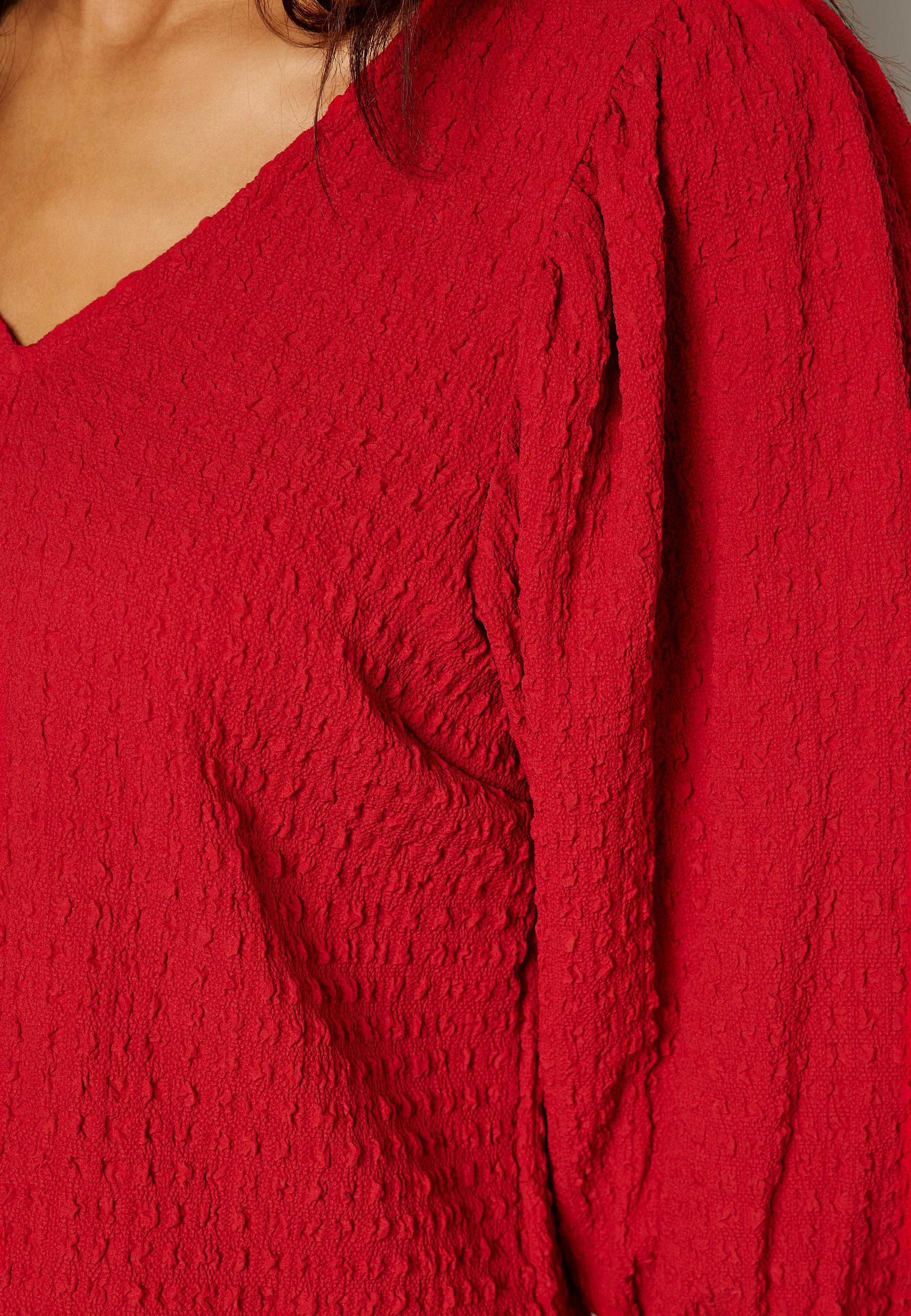 Fredrika v-neck blouse - Image 4