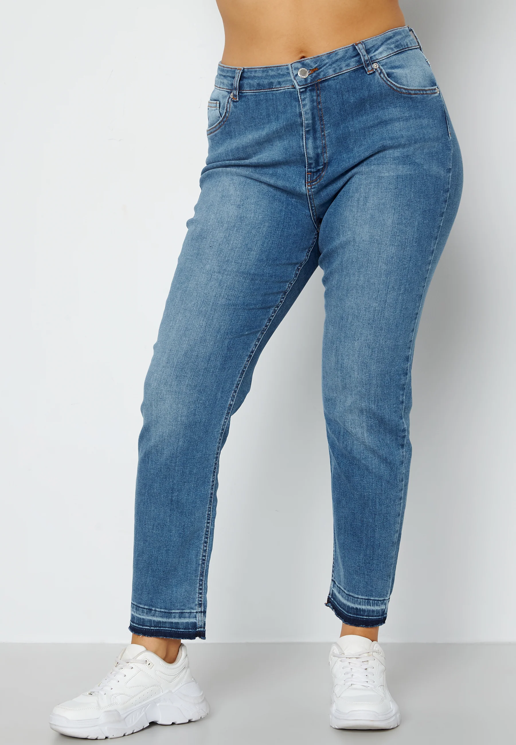Freya high waist jeans - Image 10