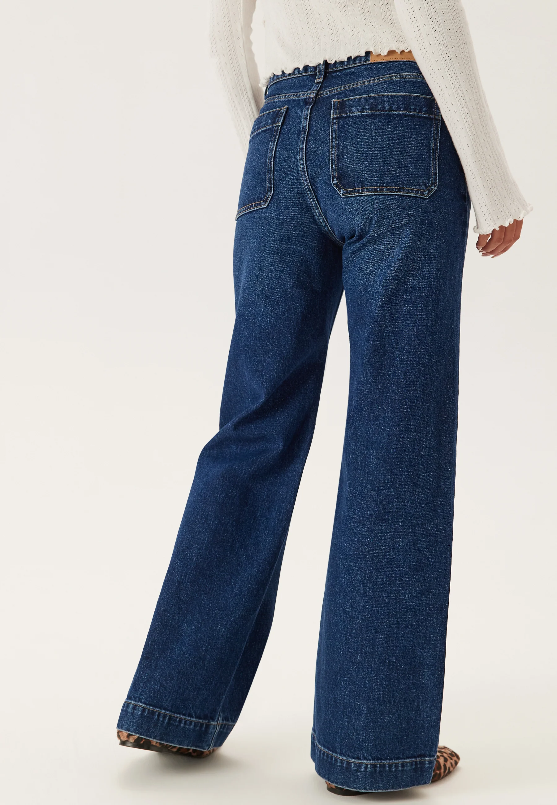 Front Pocket Jeans - Image 3