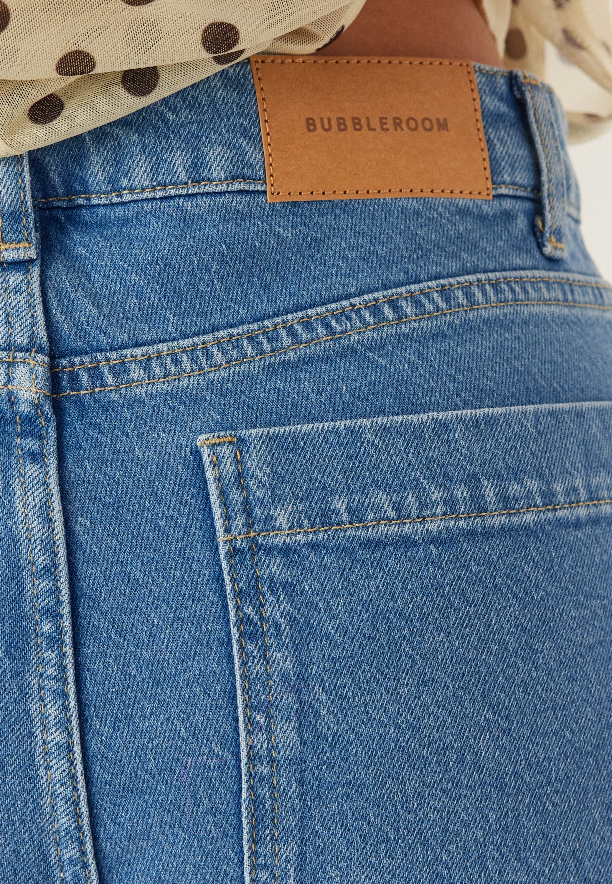 Front Pocket Jeans - Image 4