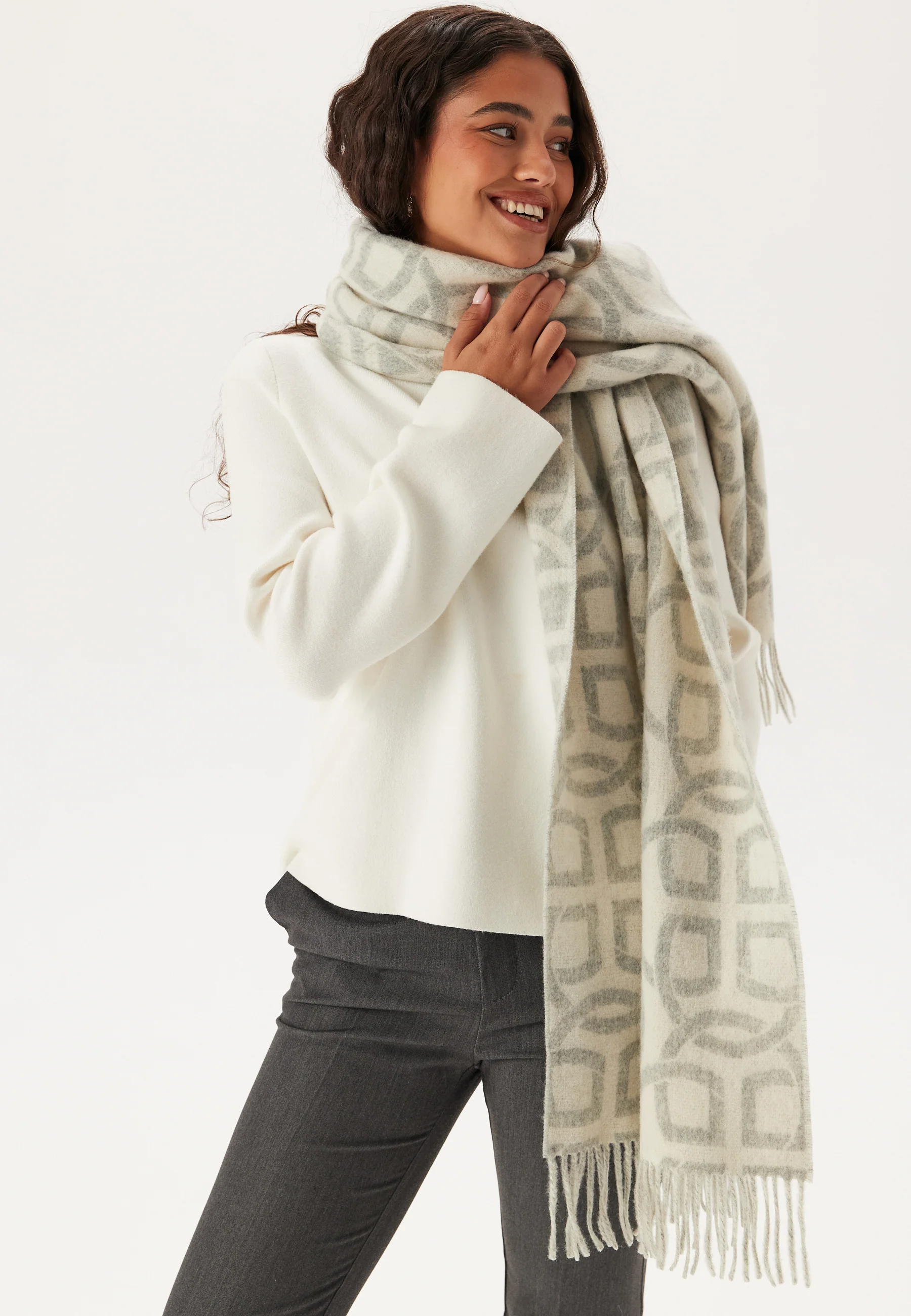 G Pattern Wool Scarf - Image 2
