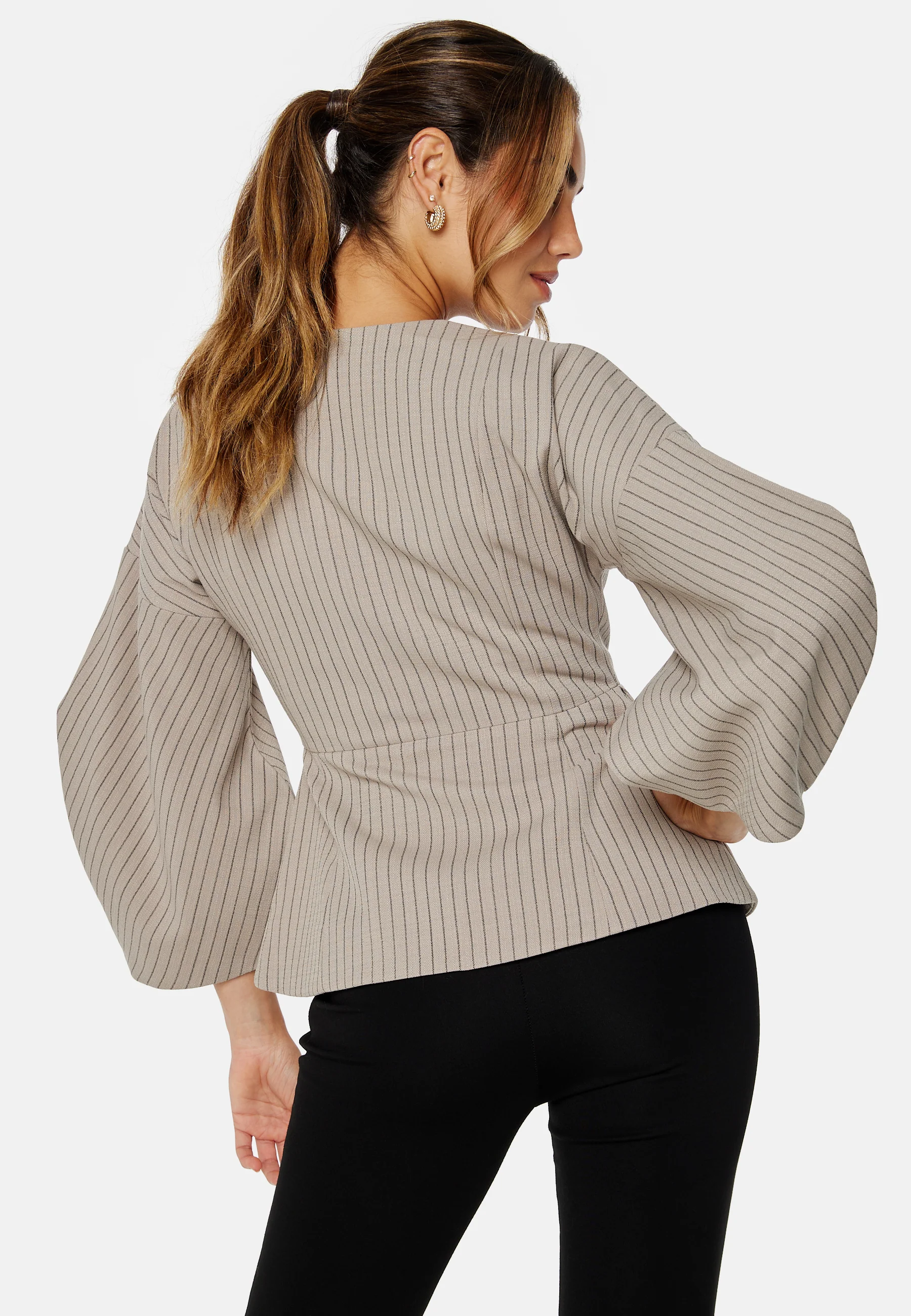 Grace V-Neck 7/8 Blazer - Image 3
