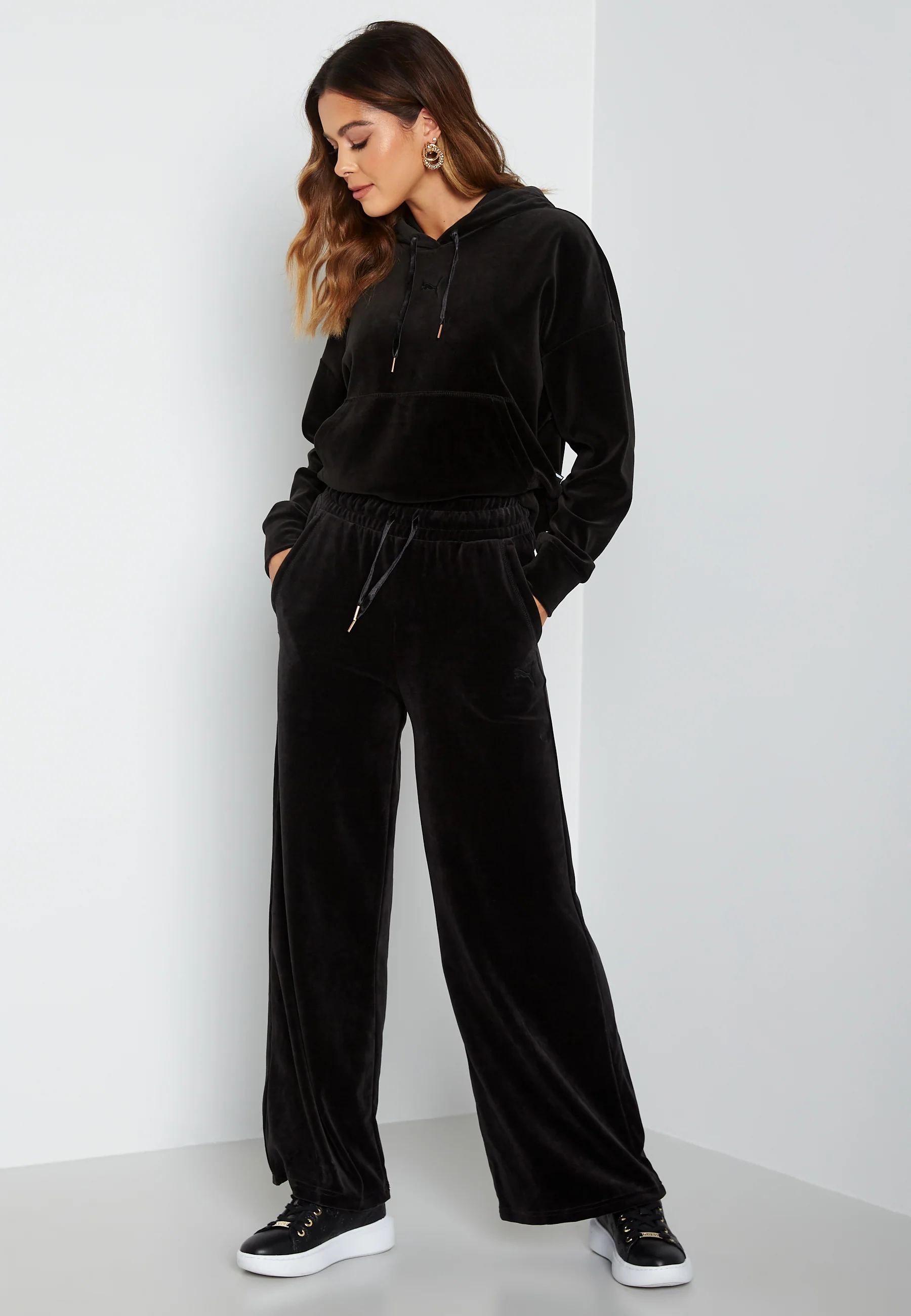 Her Velour Wide Pants