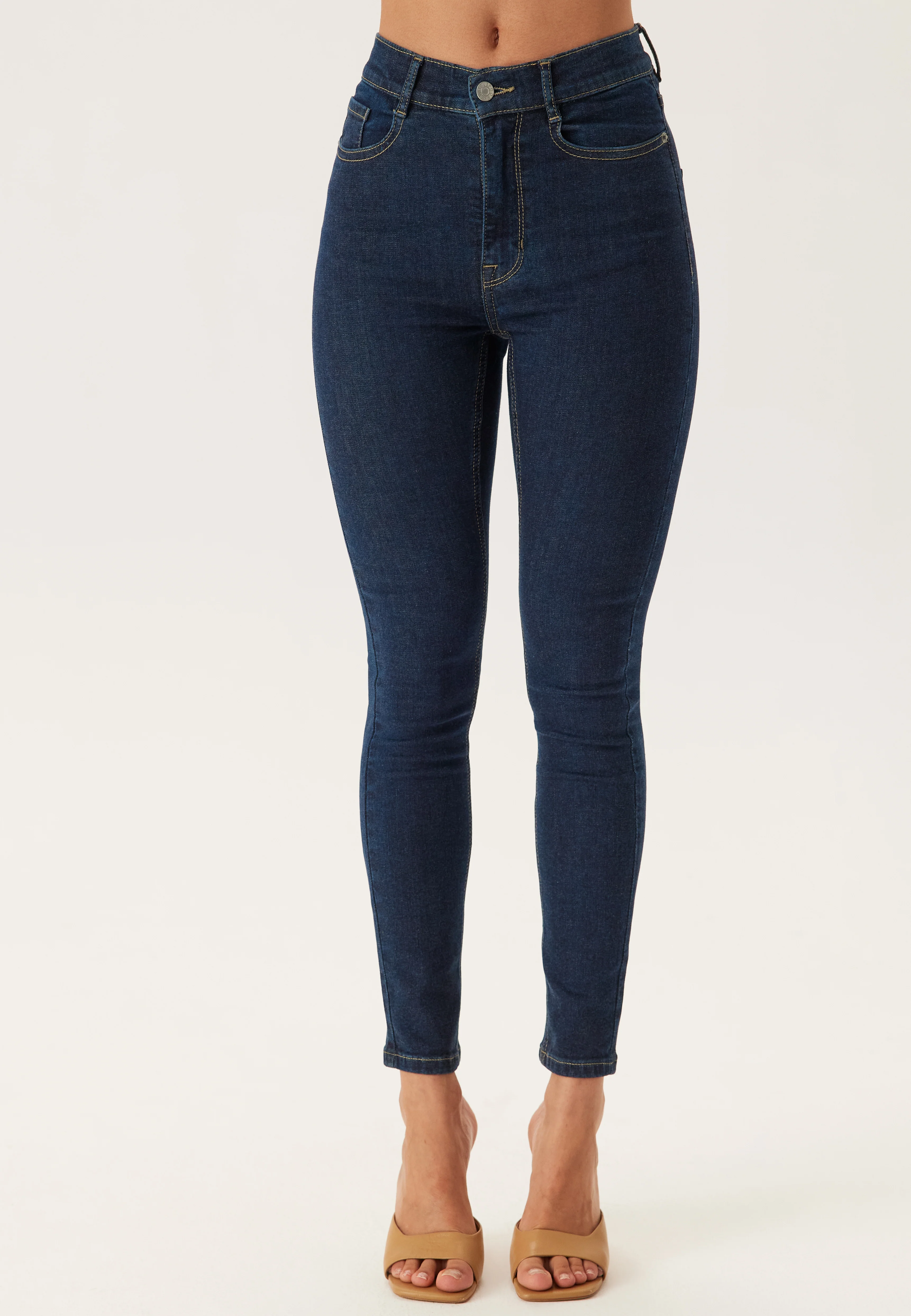 High Ankle Superstretch Jeans - Image 5