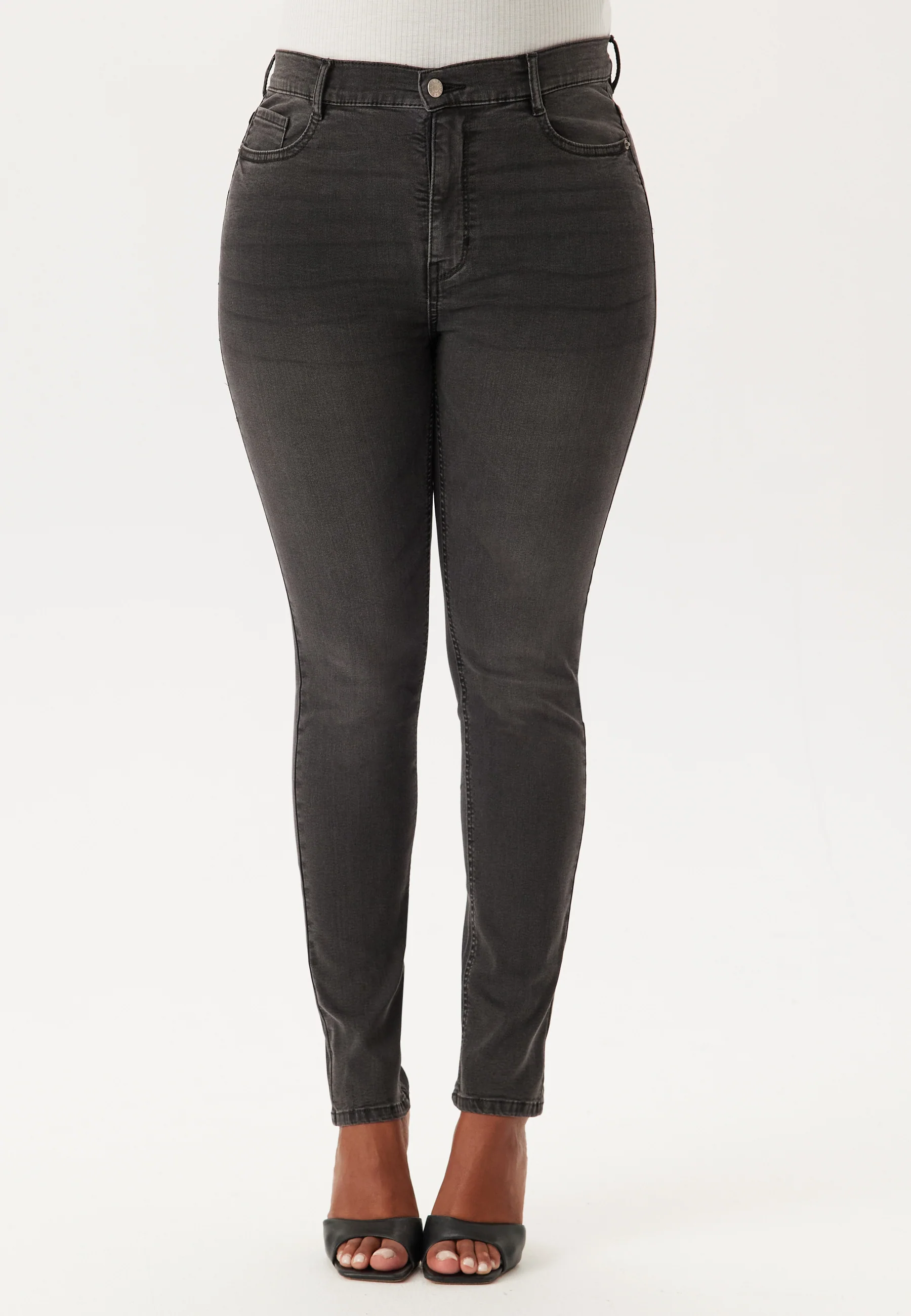 High Full length Superstretch Jeans - Image 9