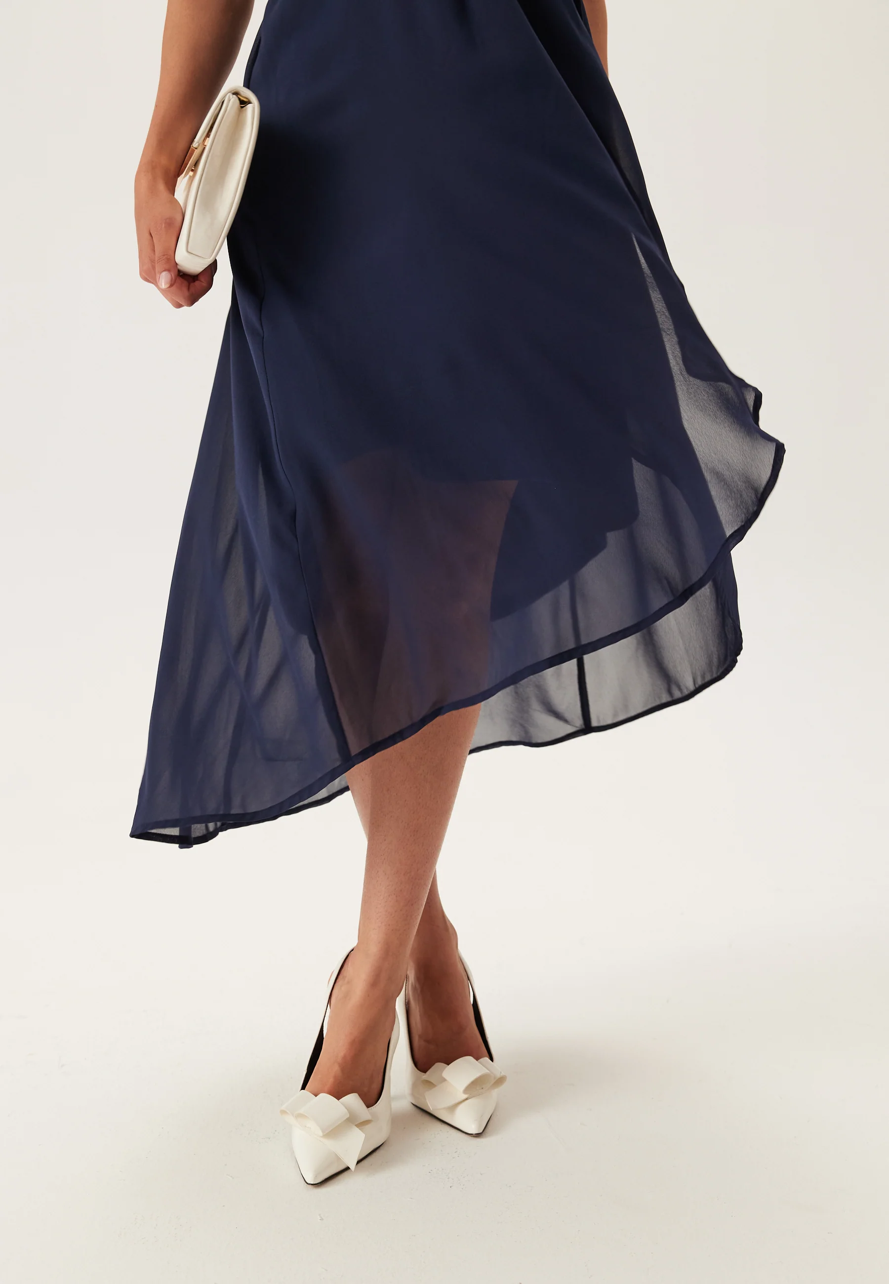 High-Low Sleeveless Chiffon Dress - Image 3