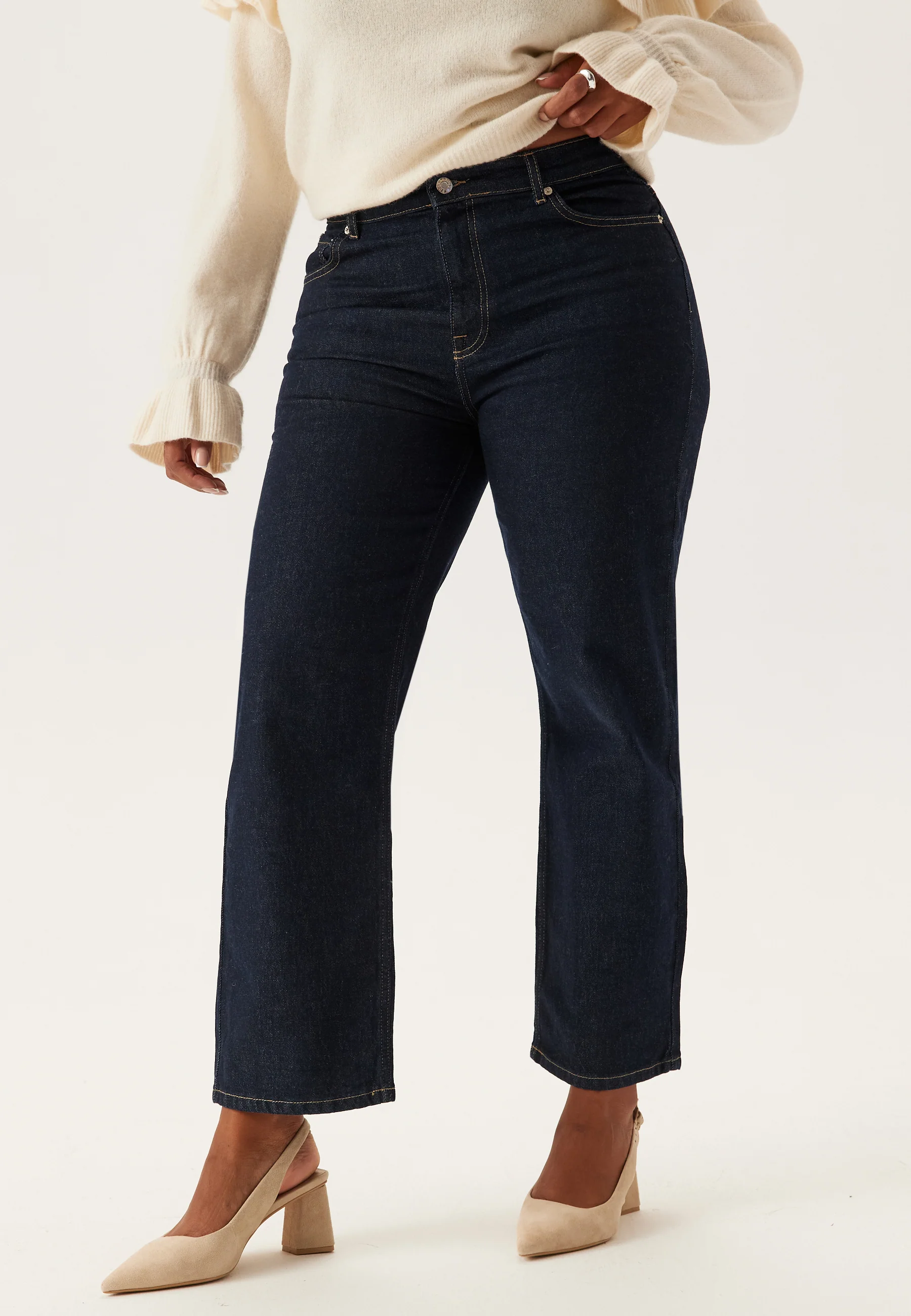 High Straight Ankle Jeans - Image 7