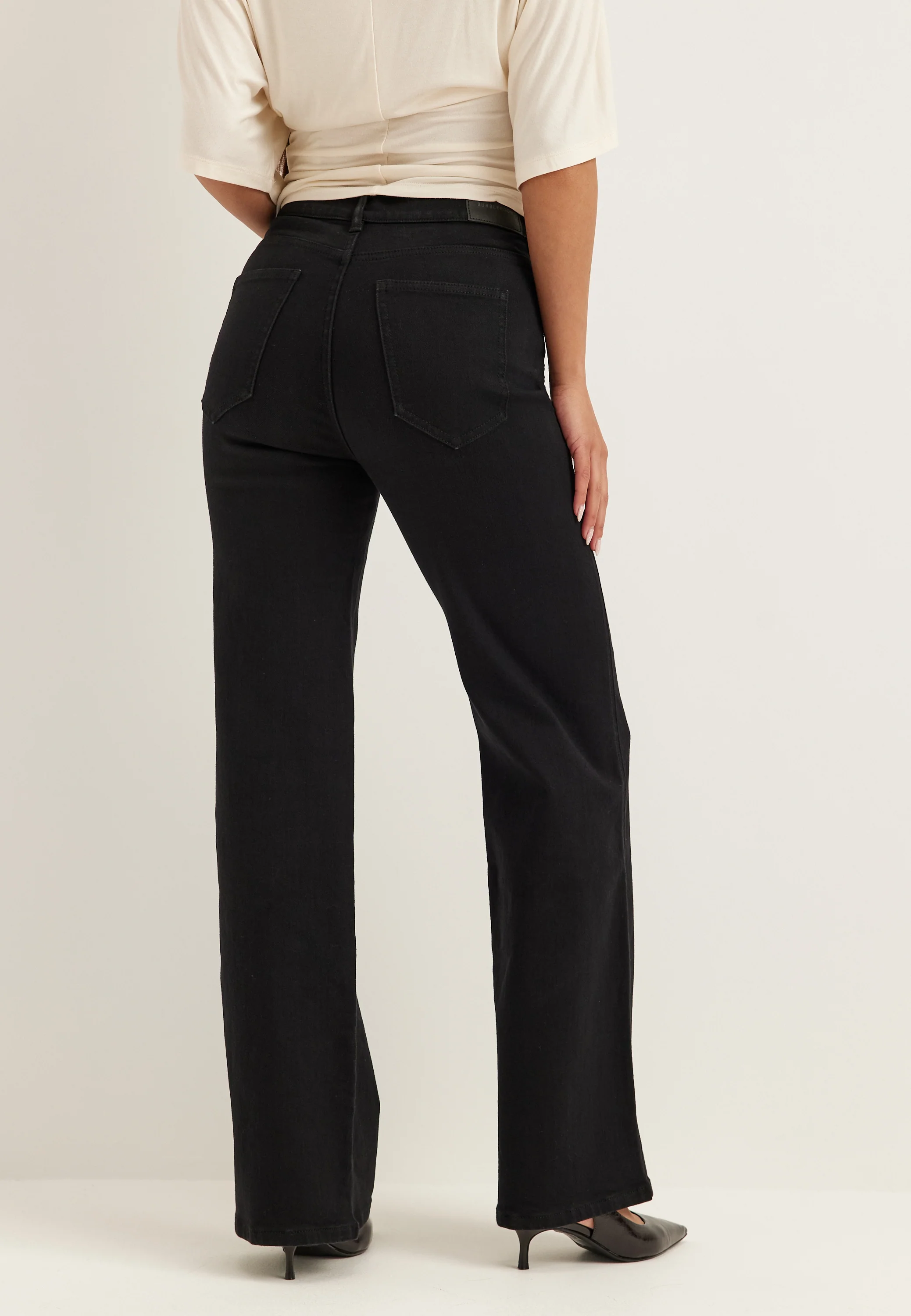 High Straight Leg Jeans - Image 3