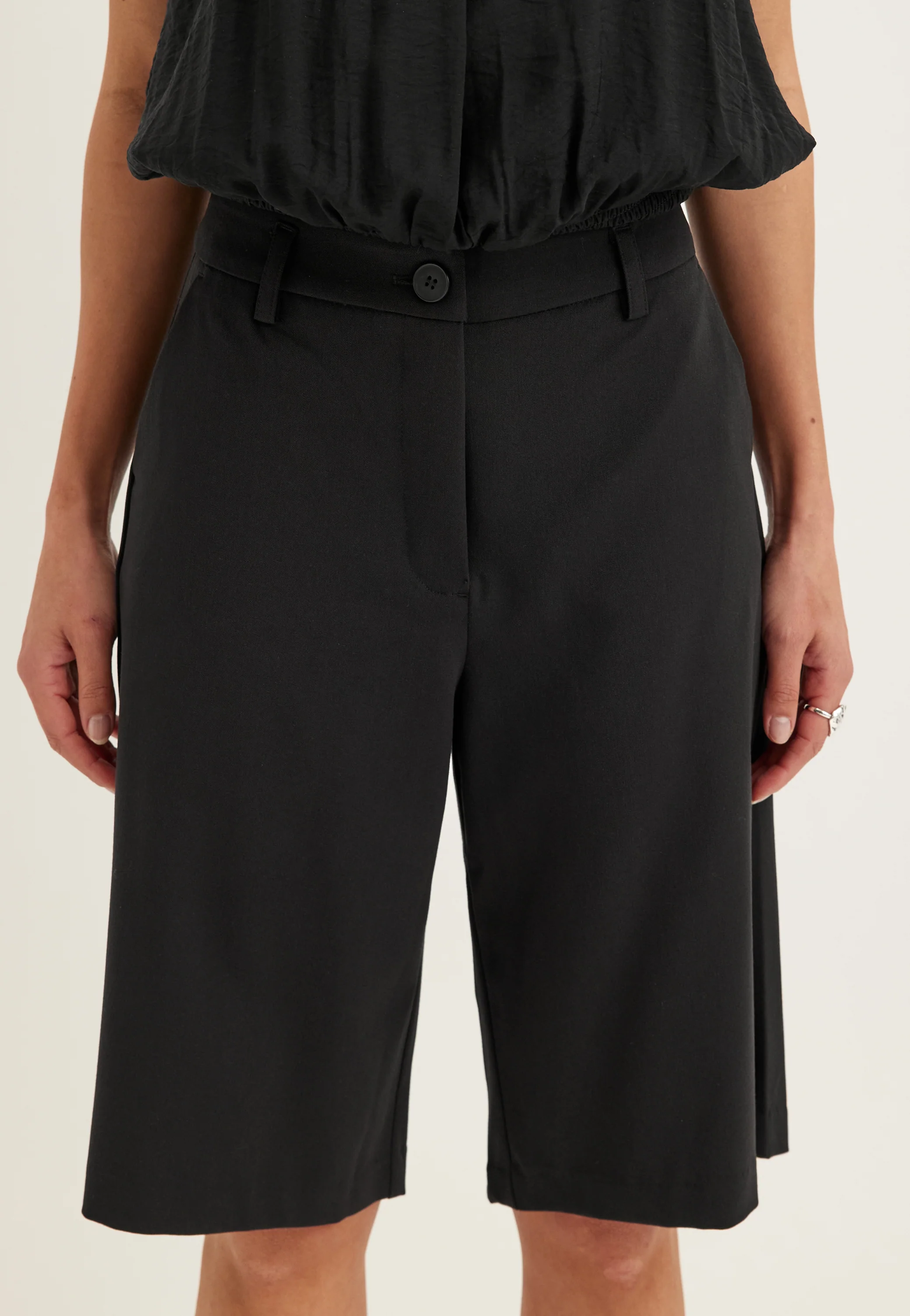 High Waist City Shorts - Image 2