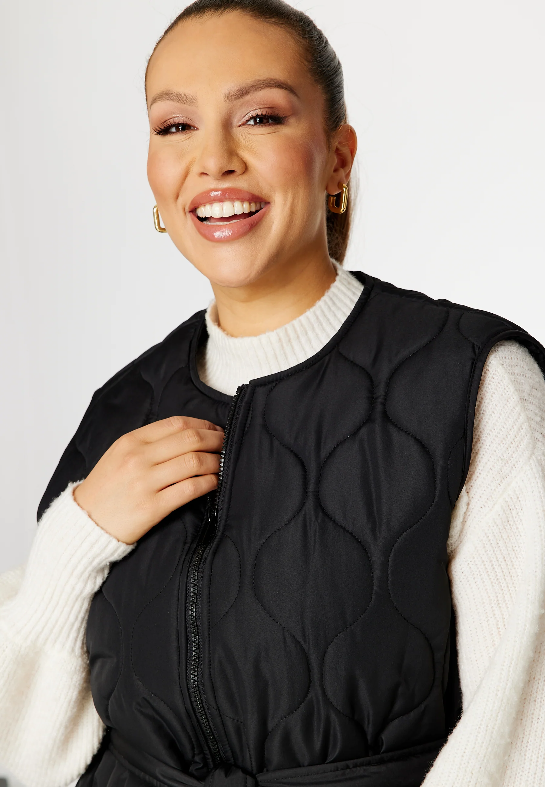 Hilma Quilted Vest - Image 8