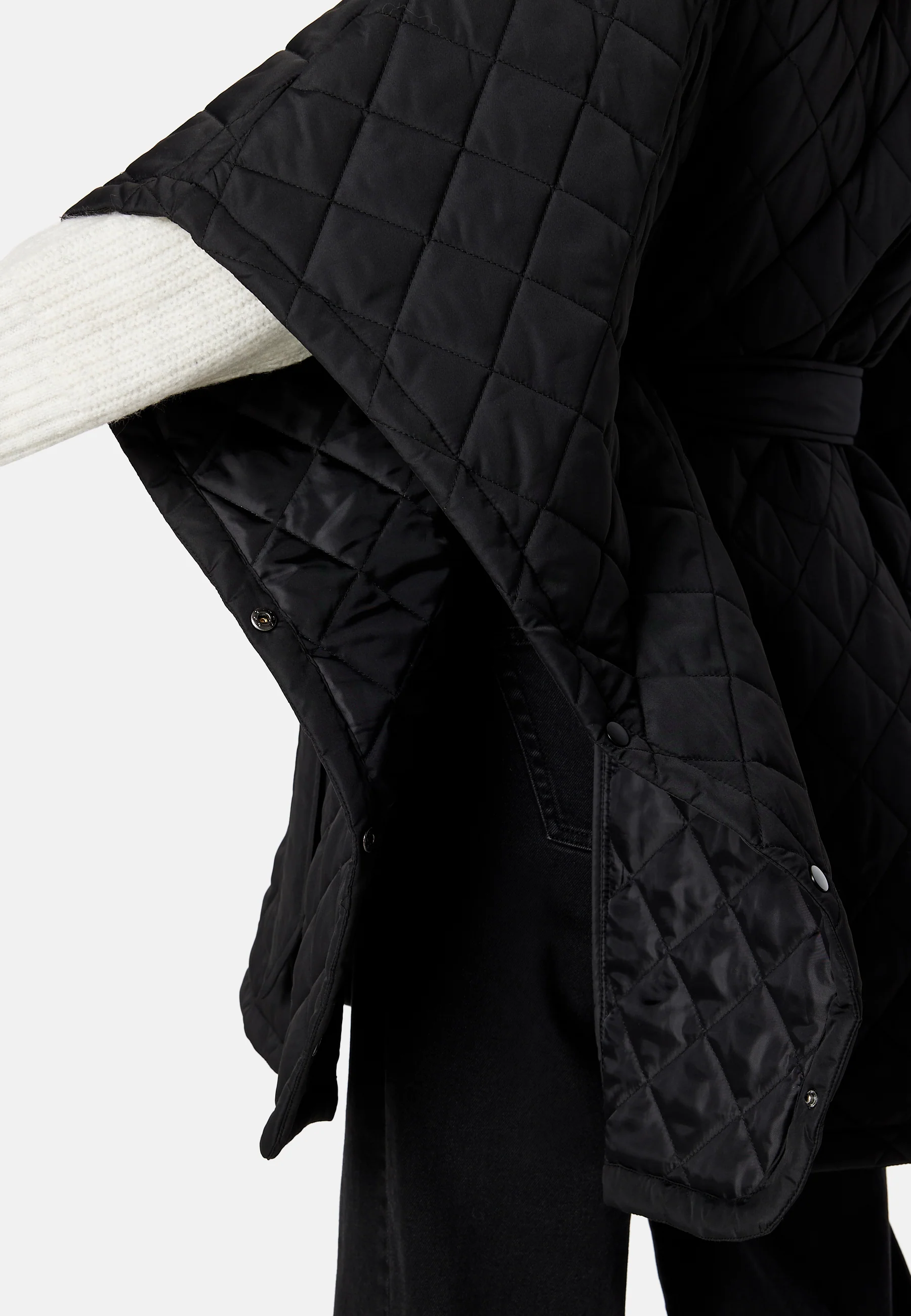 Hiri Quilted Poncho - Image 7