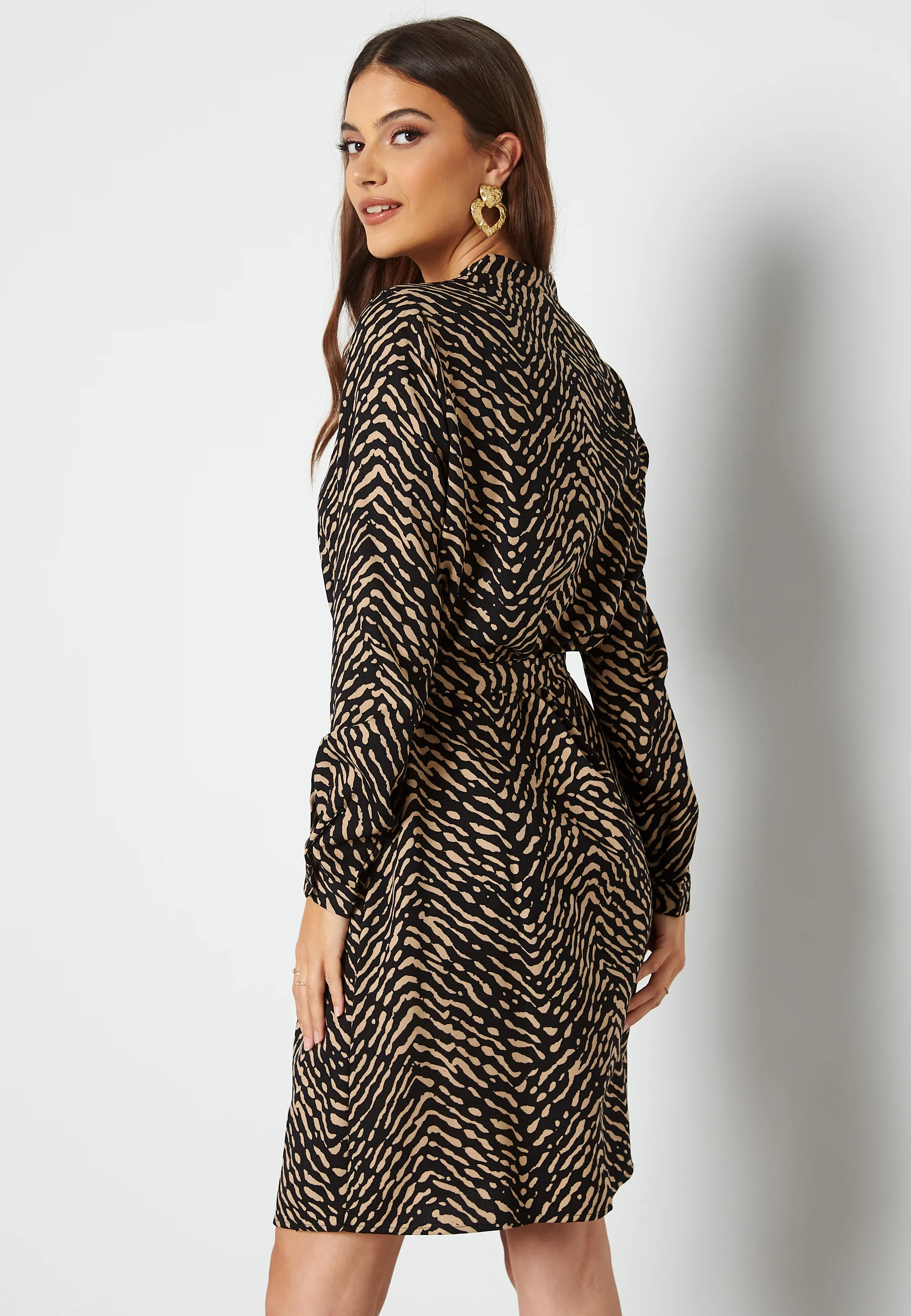 Isa 7/8 Shirt Dress - Image 3