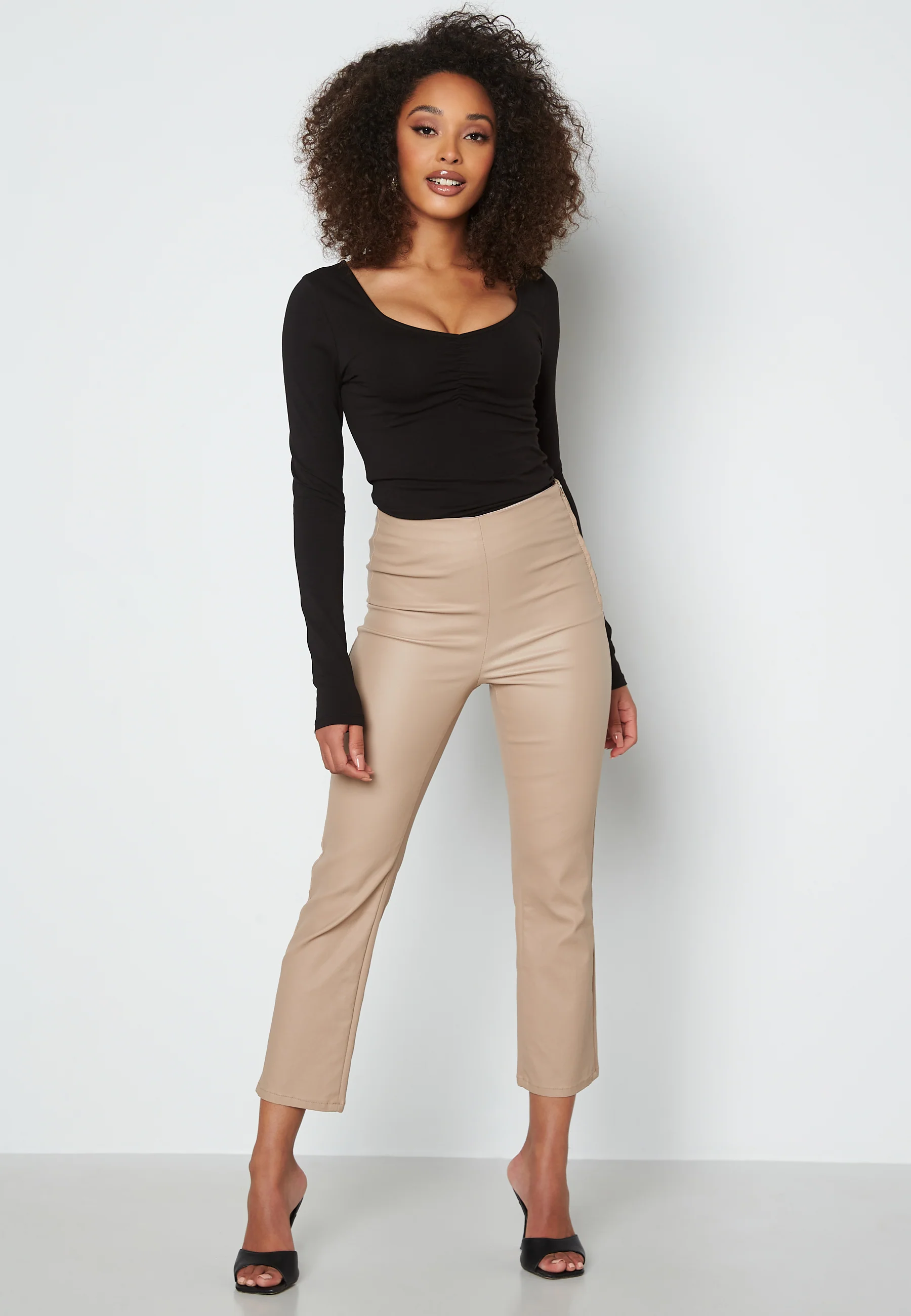 Isolde deep v-neck top - Image 2