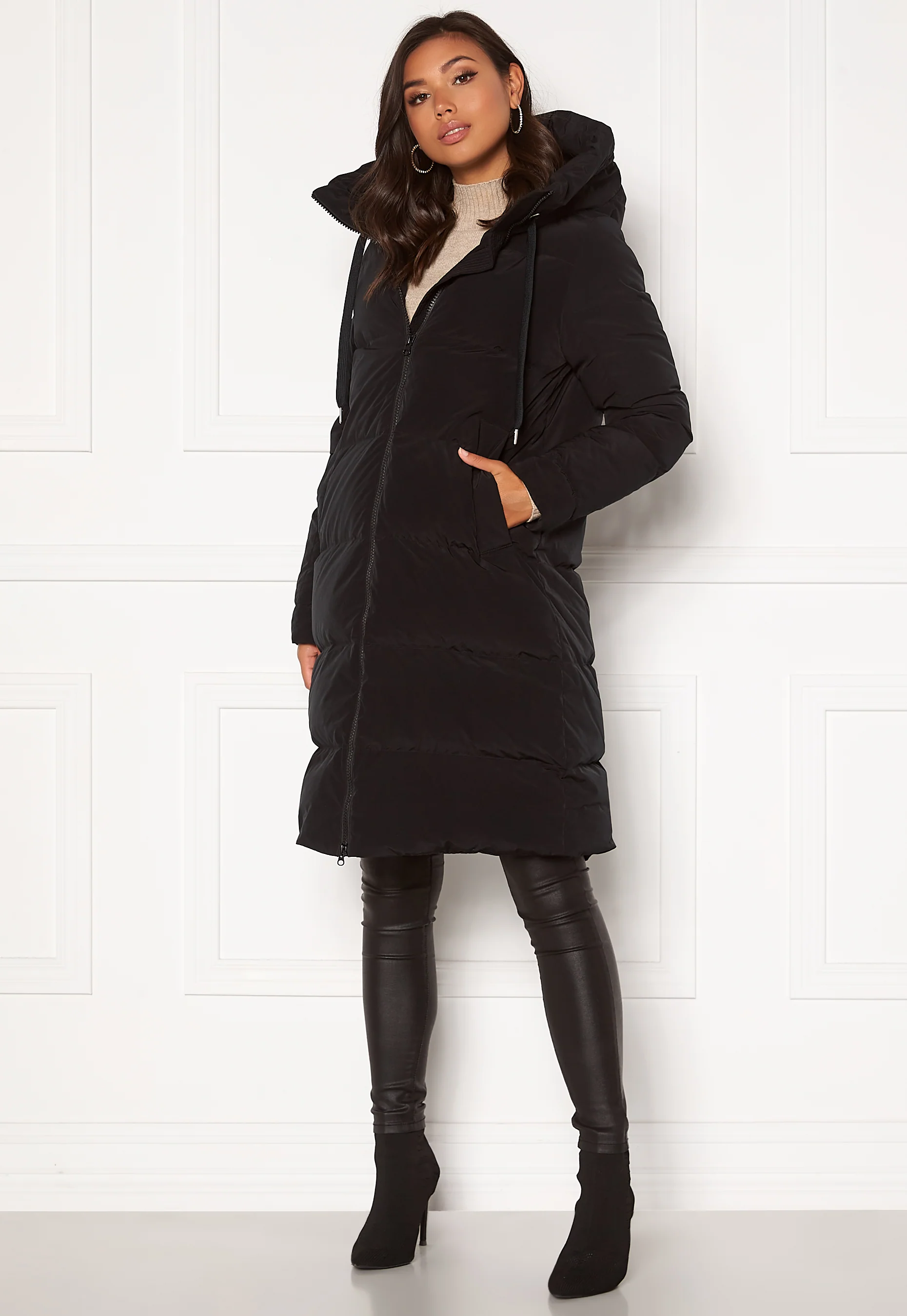 Jossan Cozy Down Jacket - Image 3