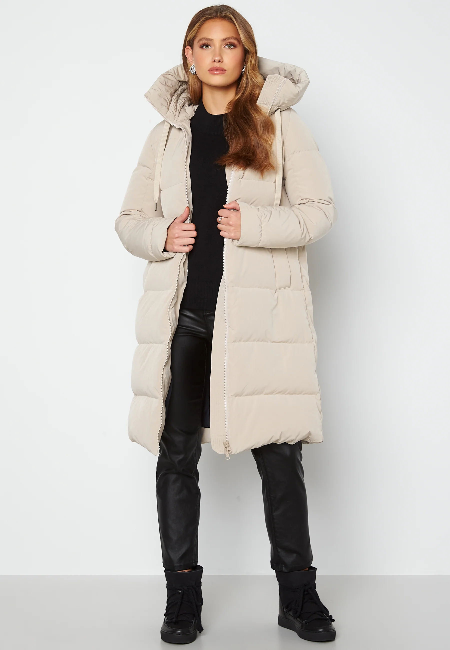 Jossan Cozy Down Jacket - Image 3