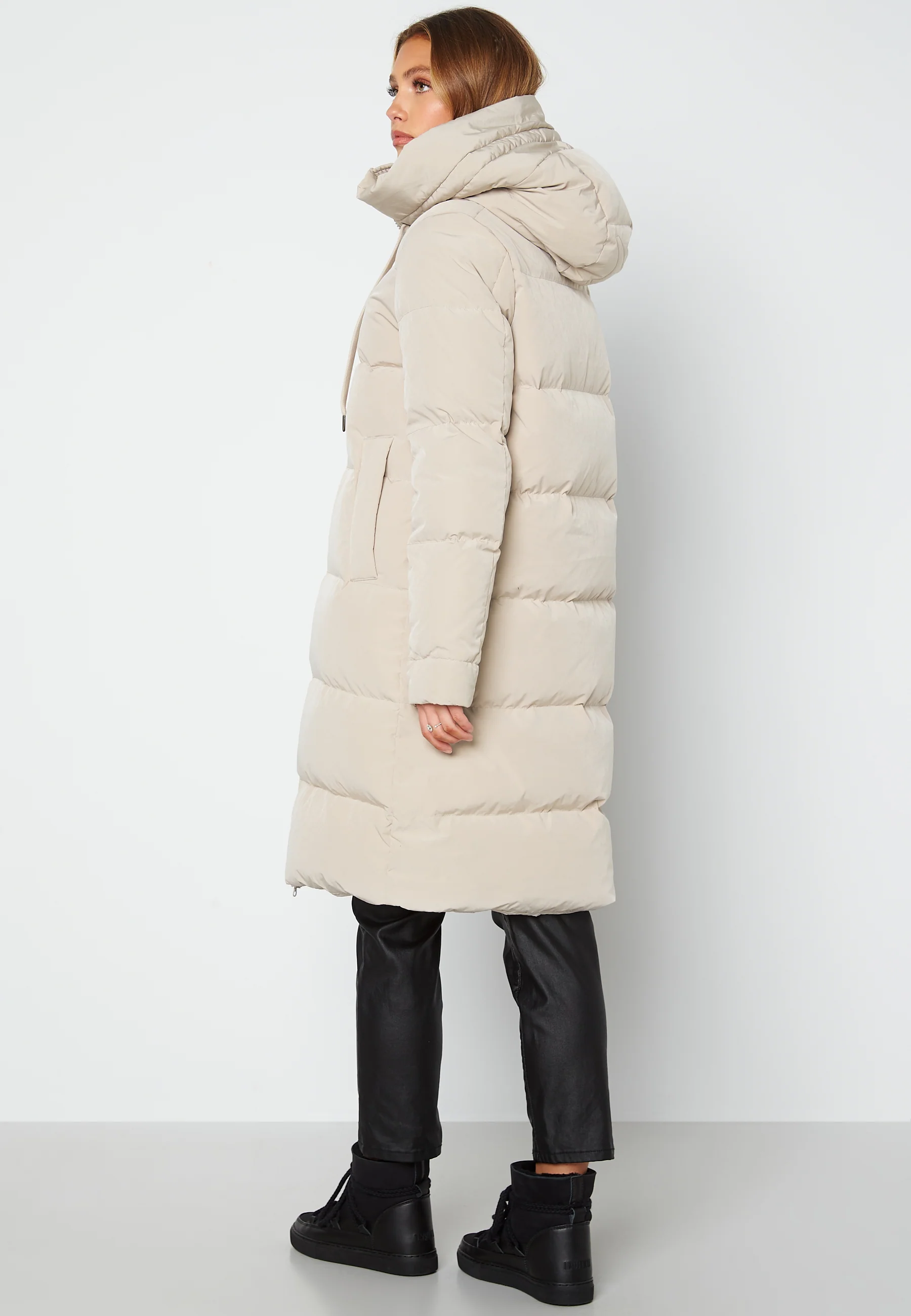 Jossan Cozy Down Jacket - Image 4