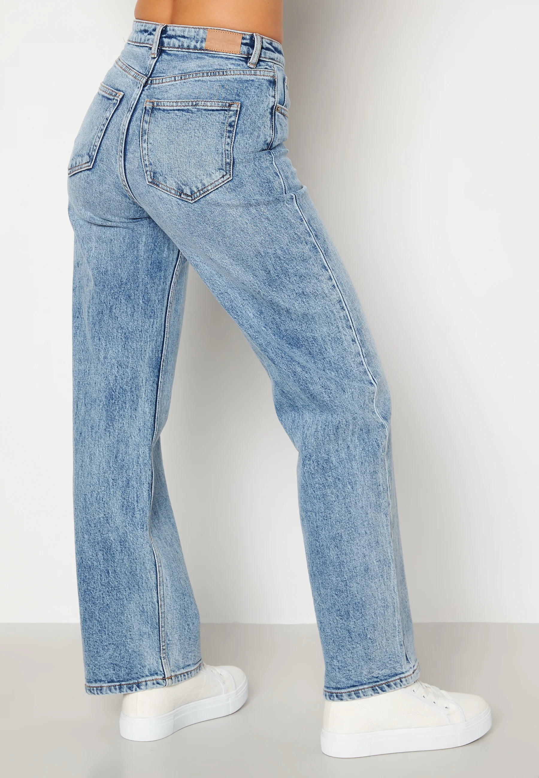Juicy HW Life Wide Jeans - Image 5