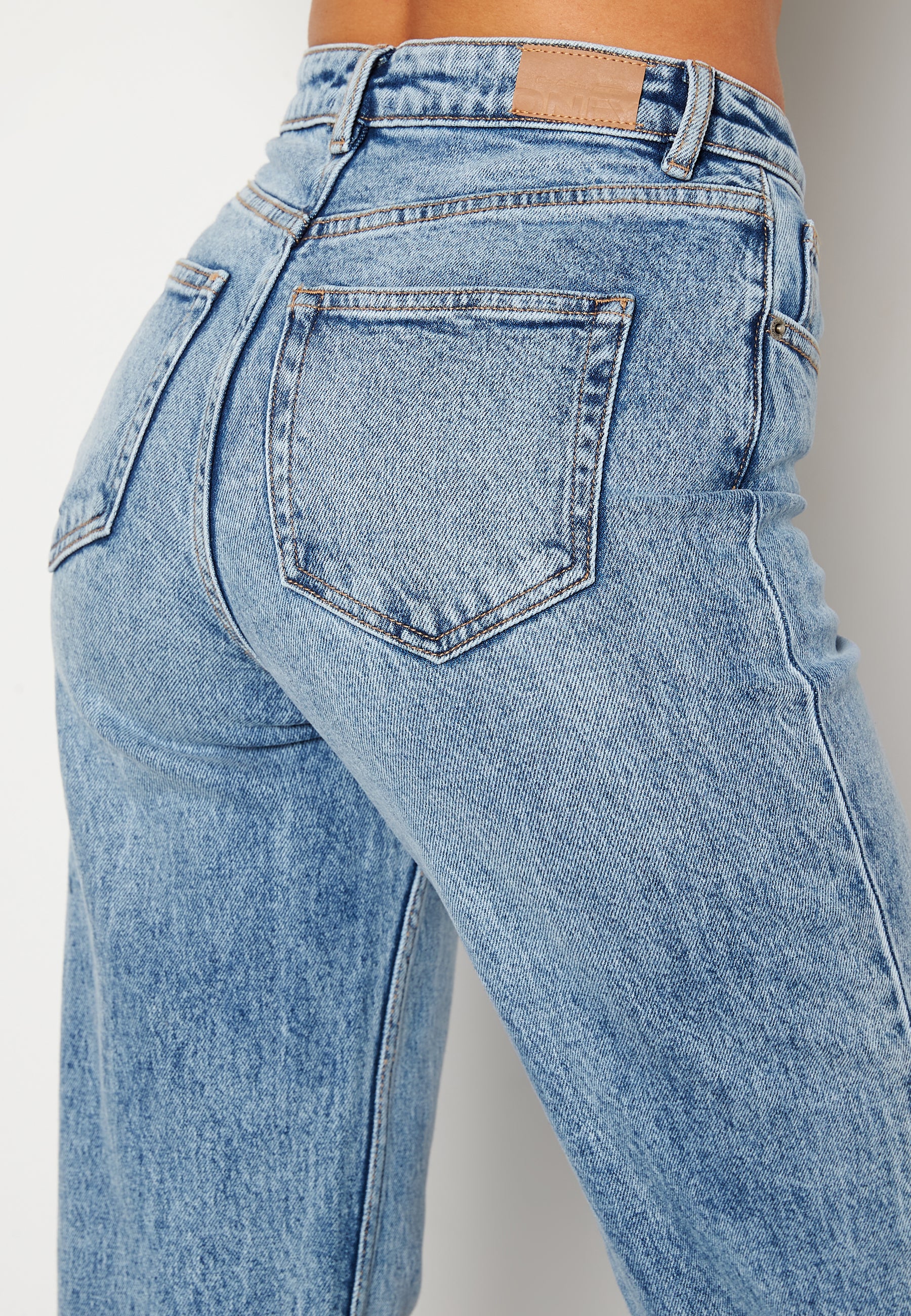 Juicy HW Life Wide Jeans - Image 6