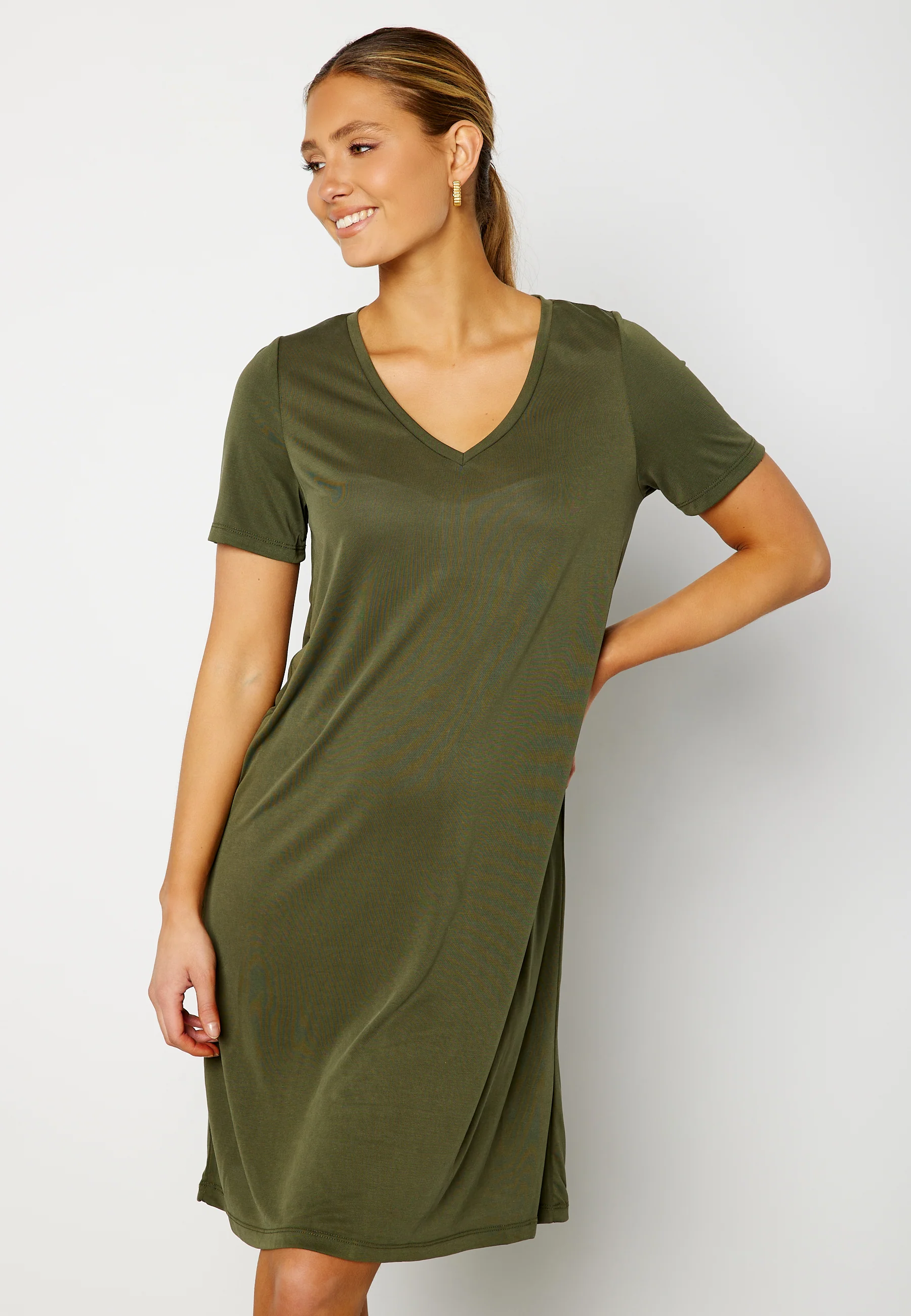 Kamala SS Tee V-Neck Dress - Image 4