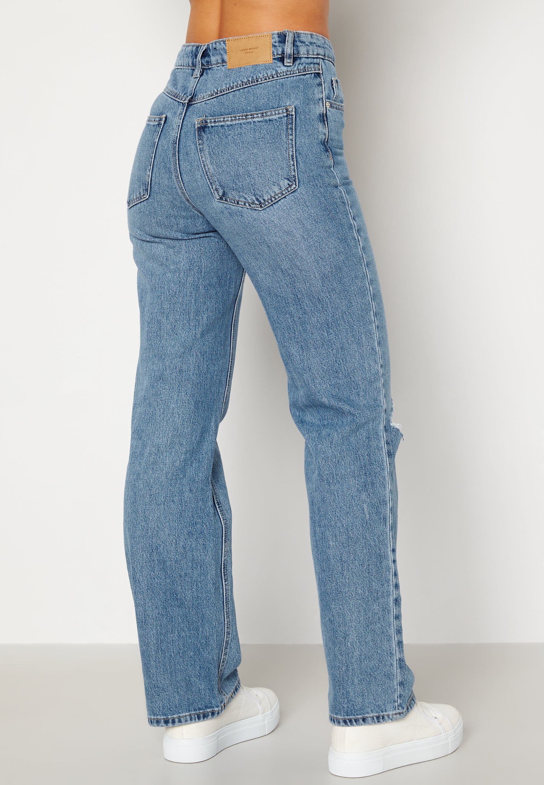 Kithy HR Loose STR Destroy Jeans - Image 5