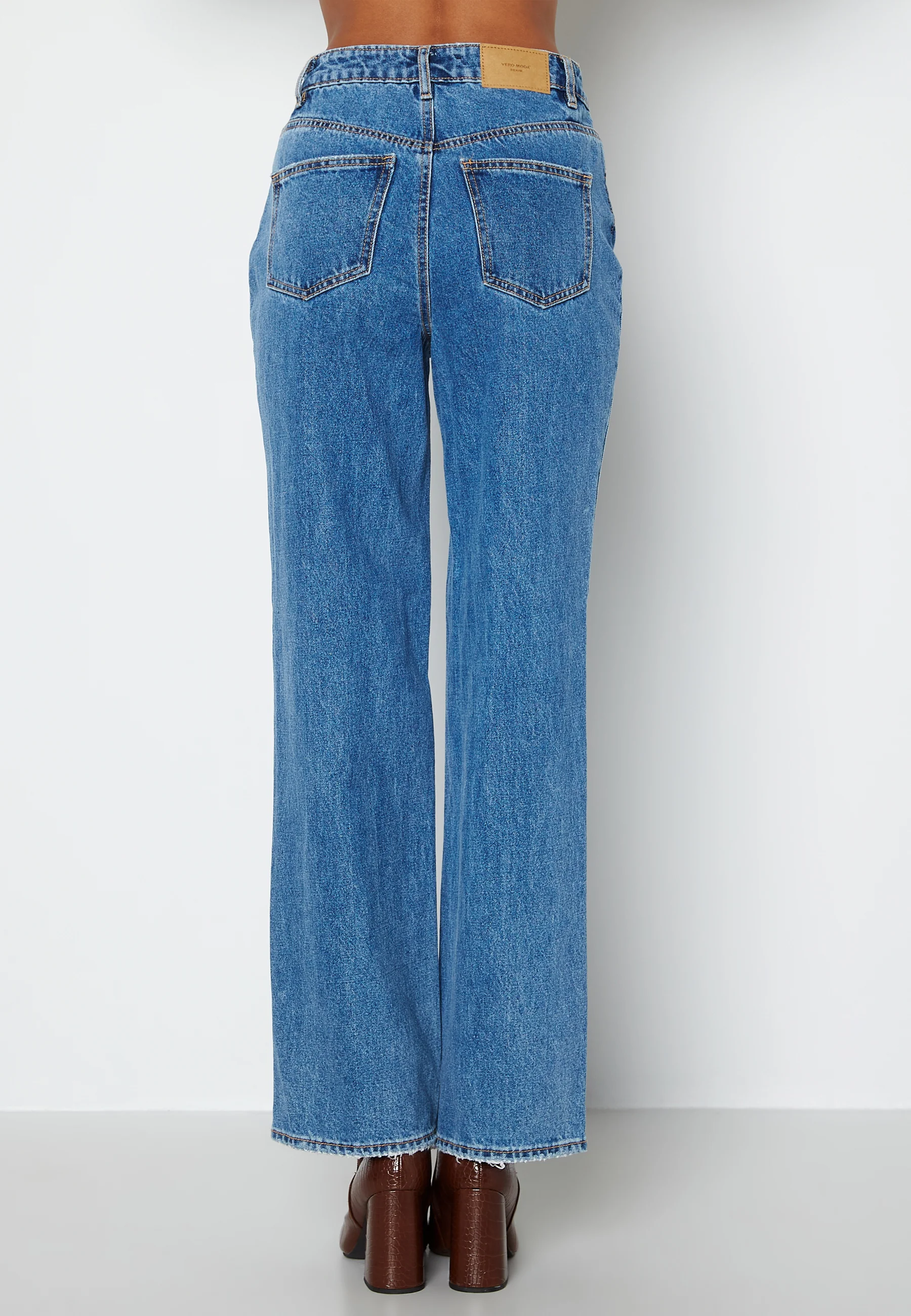 Kithy HR Loose Straight Jeans - Image 3