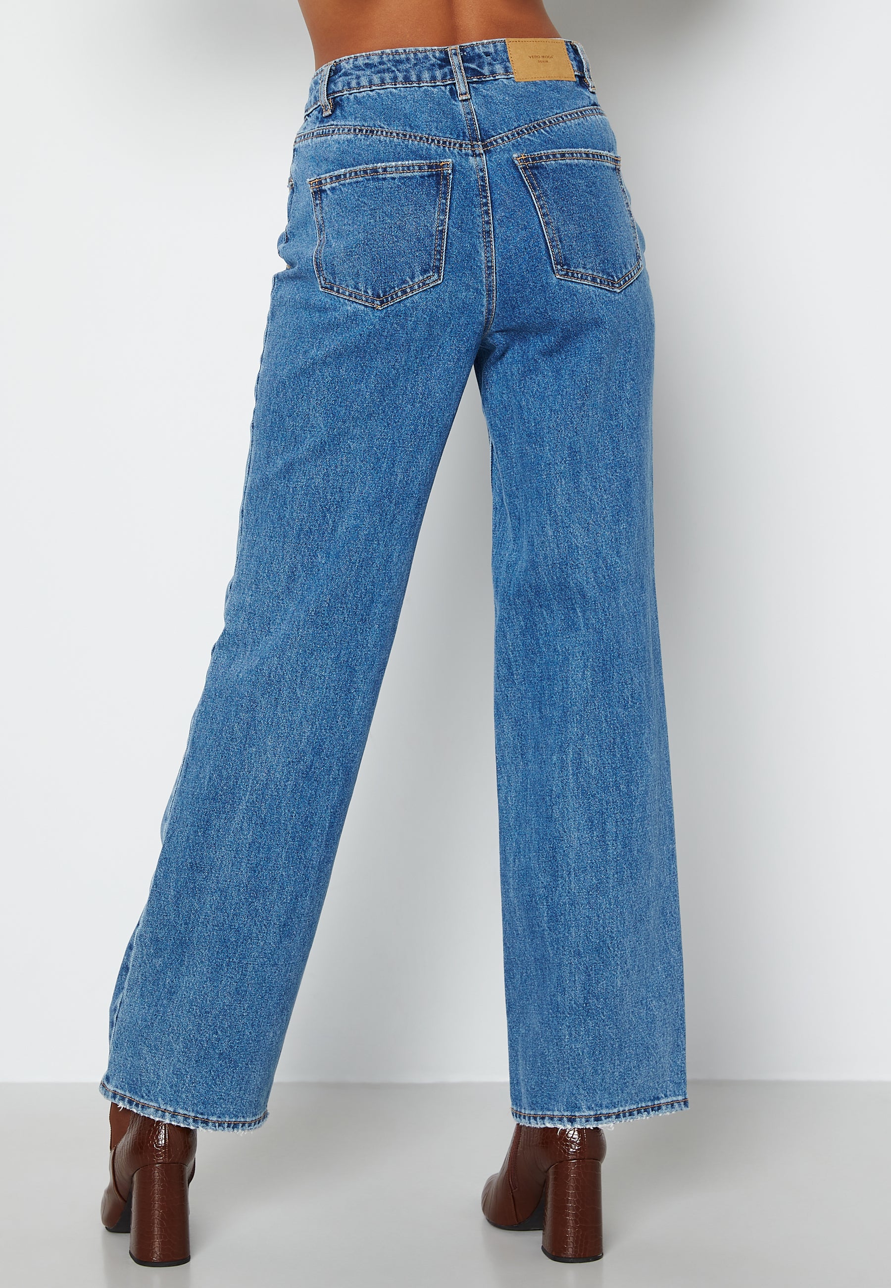 Kithy HR Loose Straight Jeans - Image 4