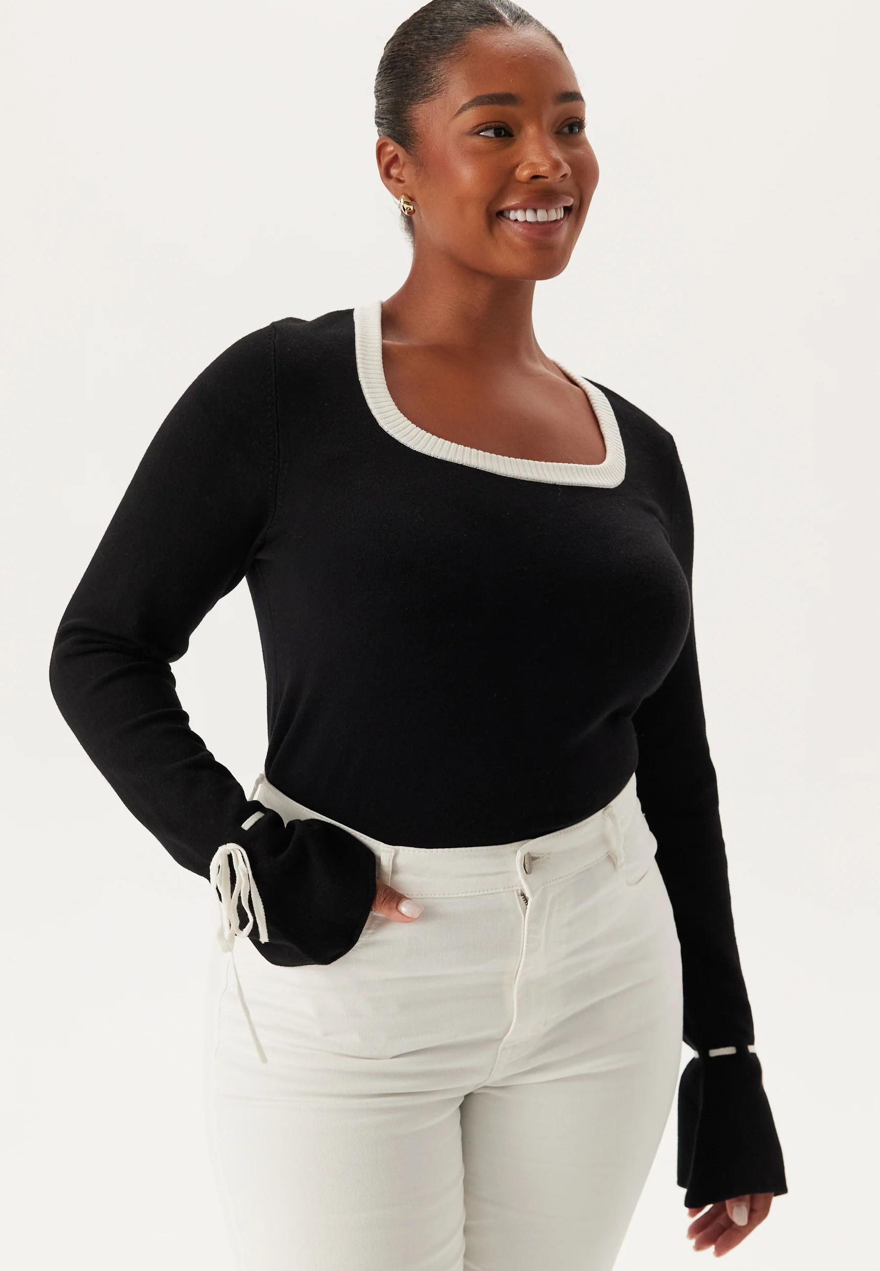 Knitted Bow Sweater - Image 7