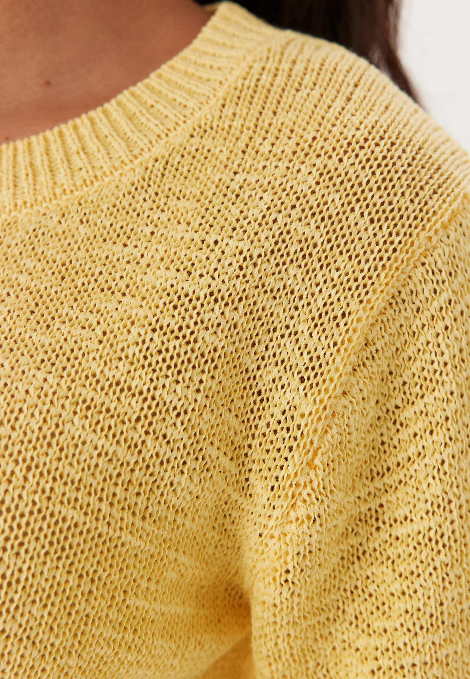 Knitted Short Sleeve Sweater - Image 4