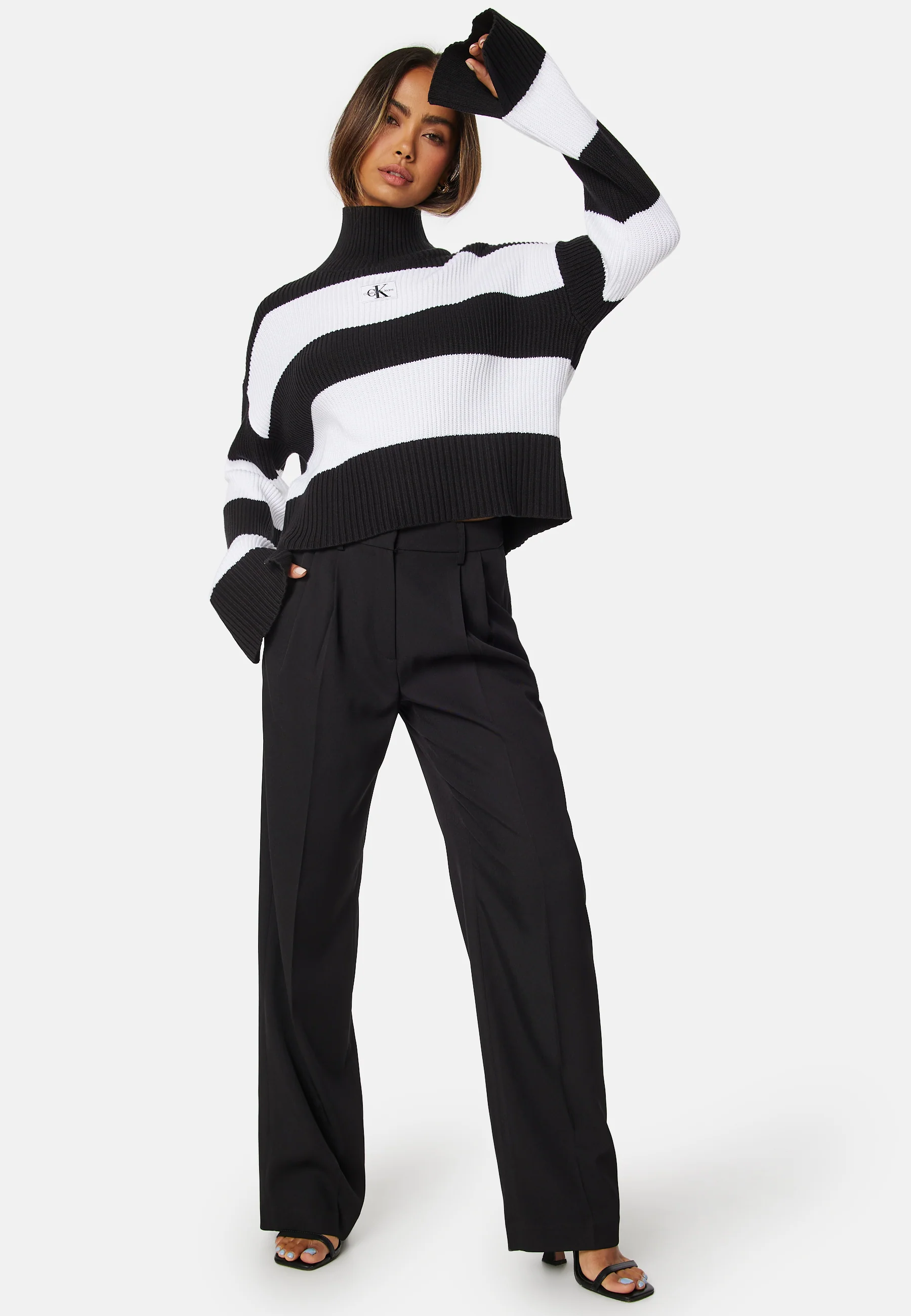 Label Chunky Sweater - Image 3