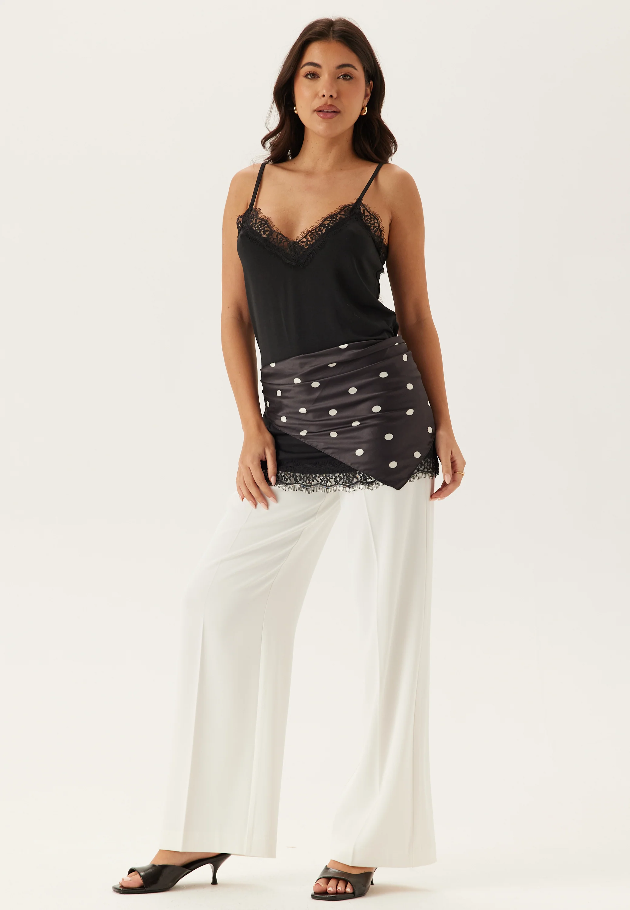 Lace Detail Singlet - Image 3