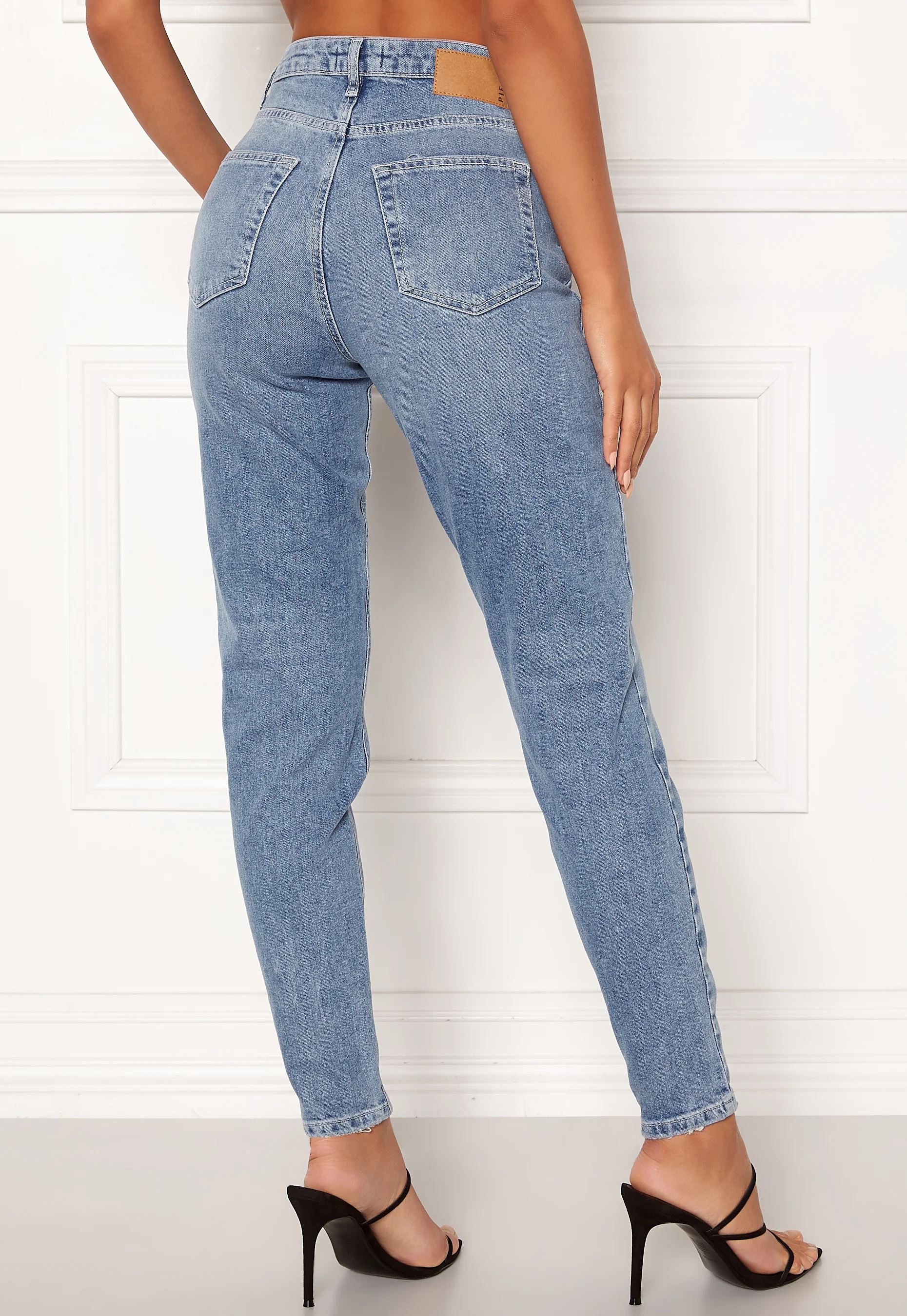 Leah Mom HW Ankle Jeans - Image 2