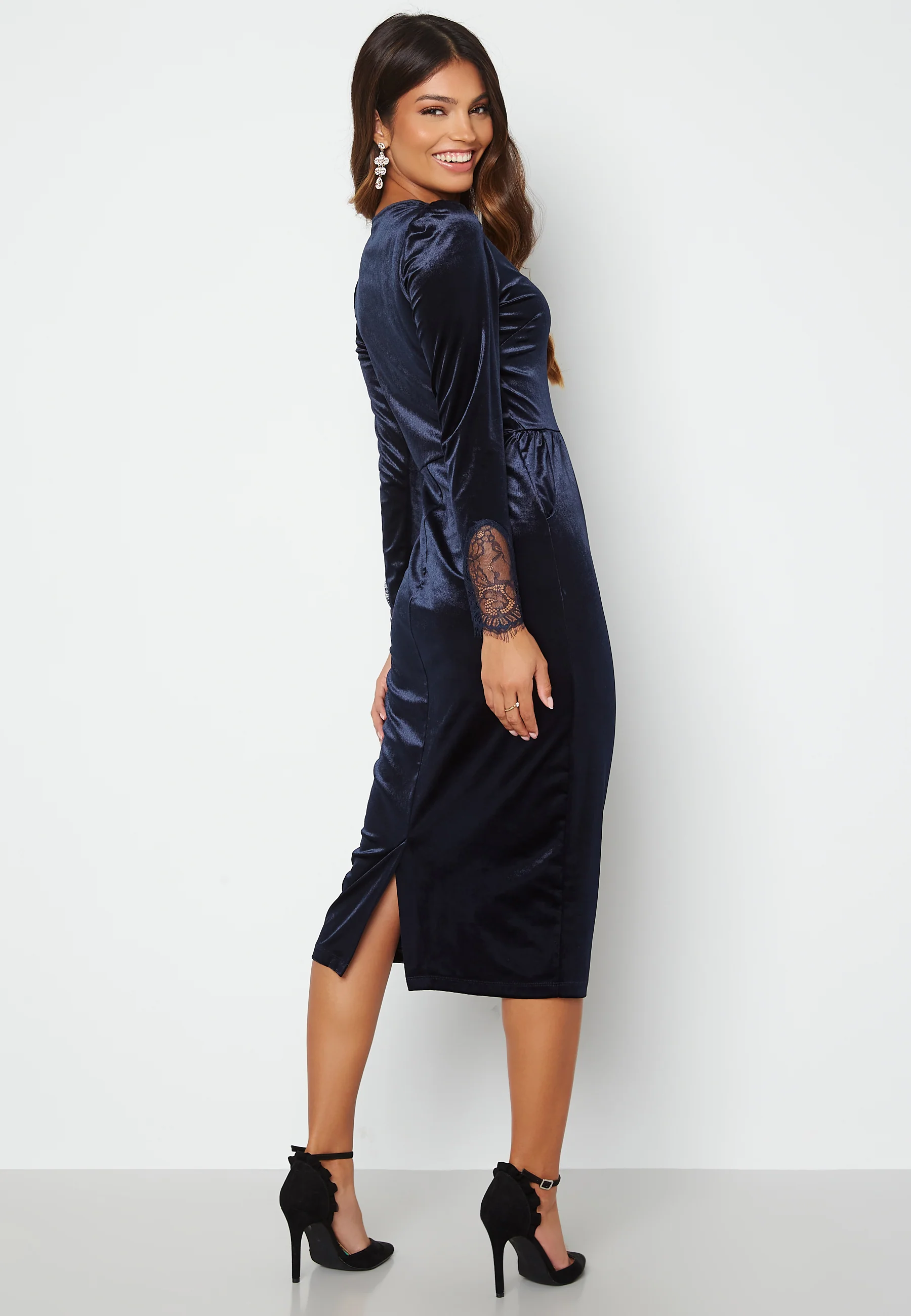 Leonora Velvet Midi Dress - Image 2