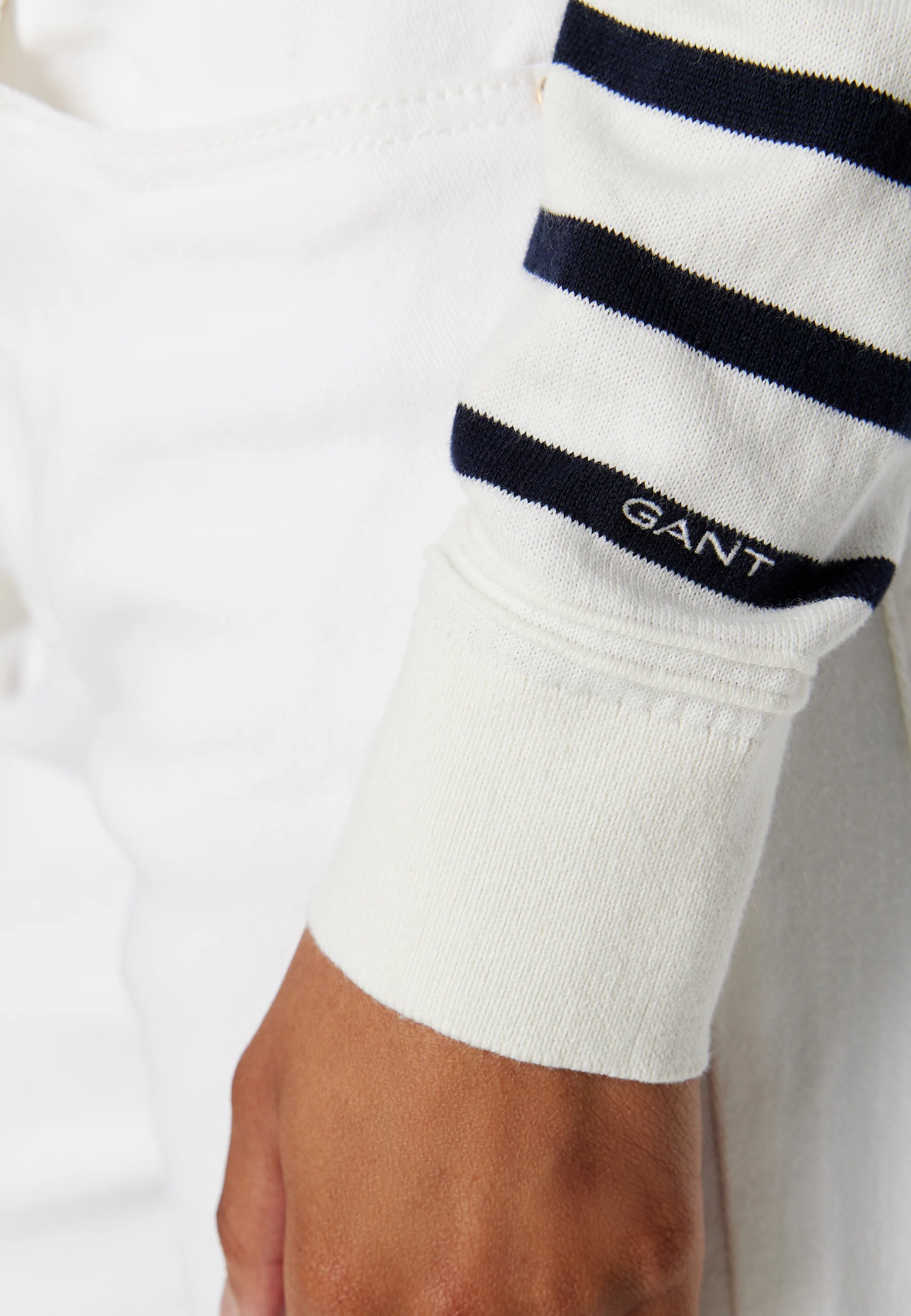 Light Cotton Breton C-Neck - Image 5