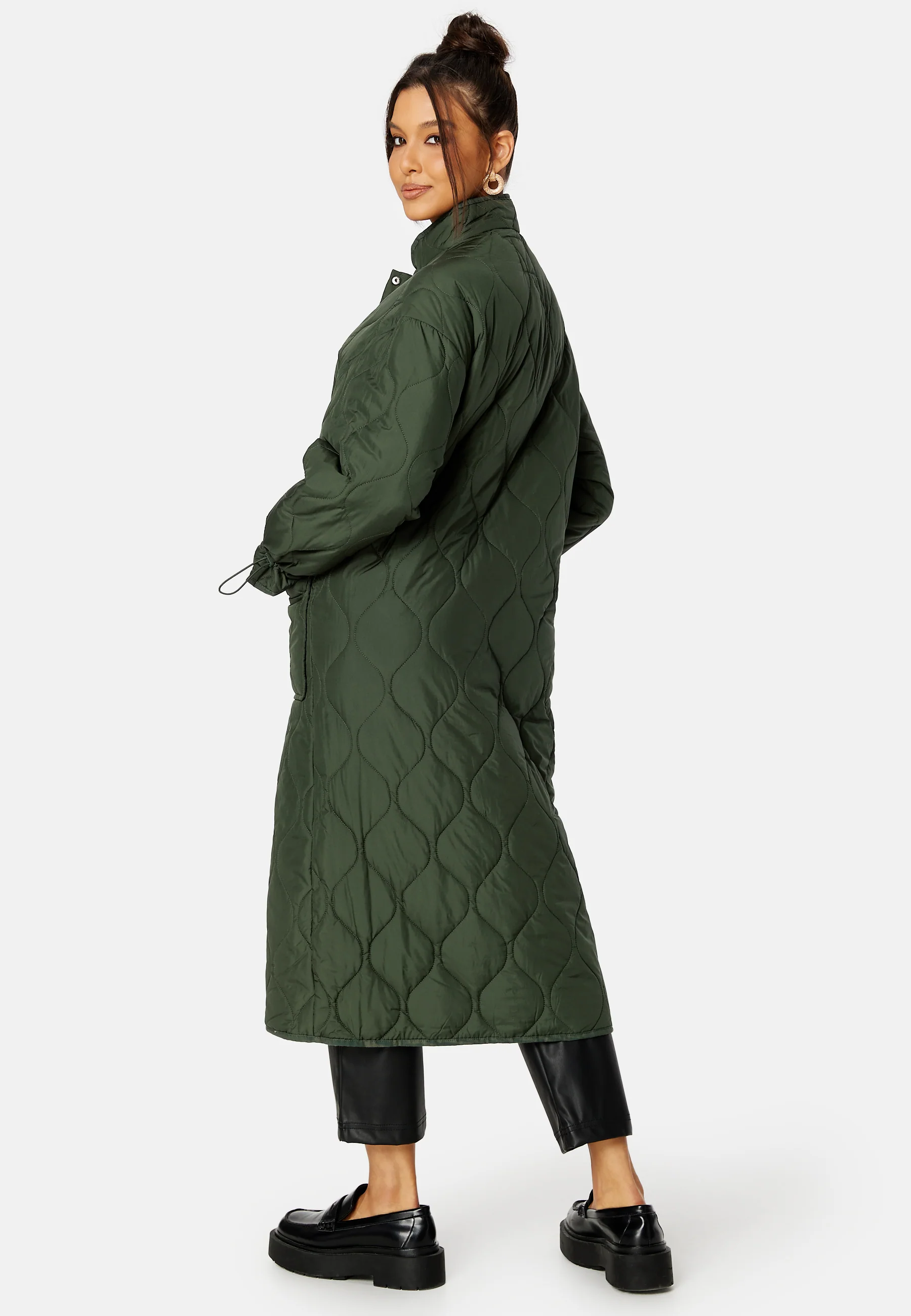Line Long Quilted Jacket - Image 2